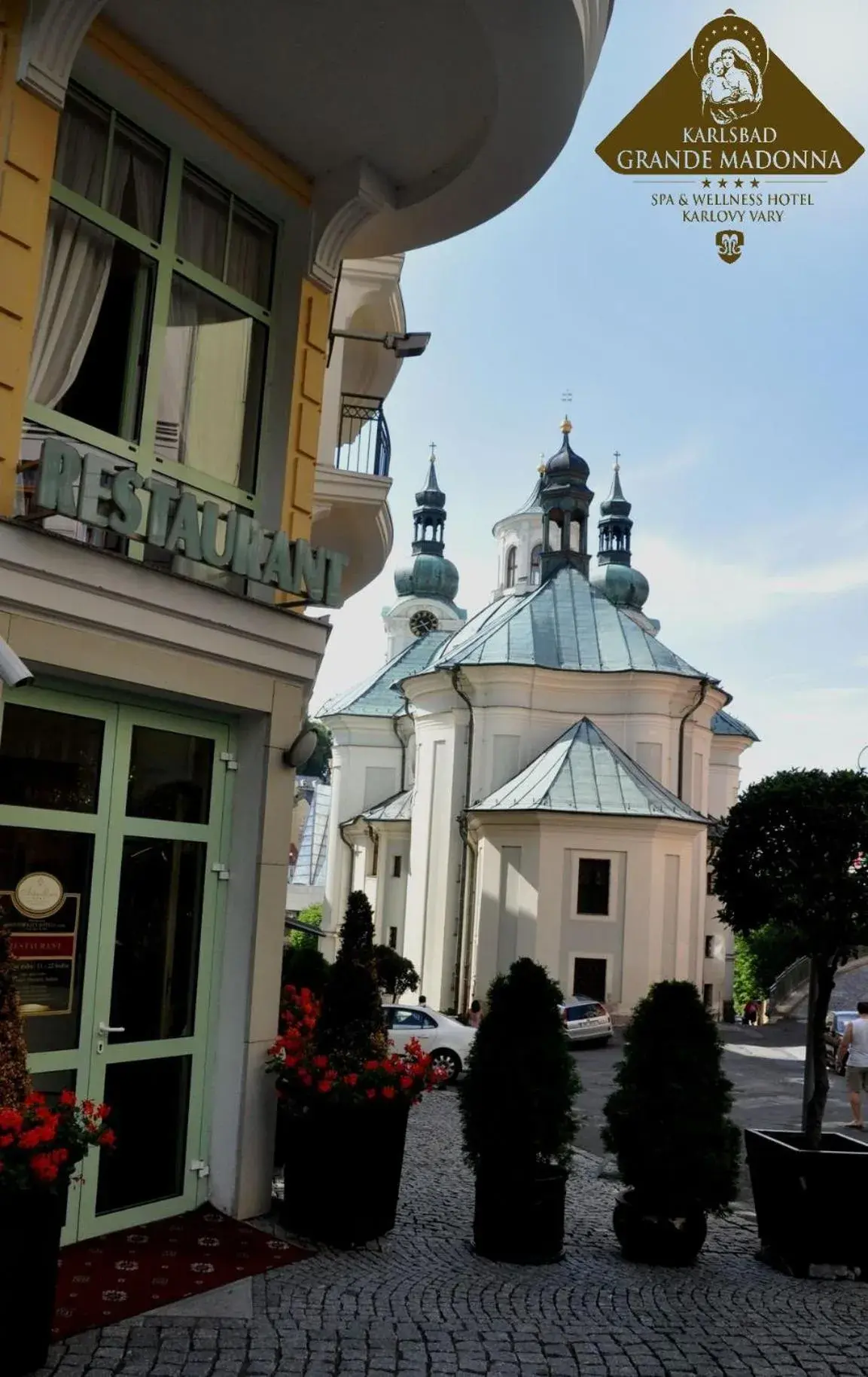 Property building in Karlsbad Grande Madonna Property building in Karlsbad Grande Madonna