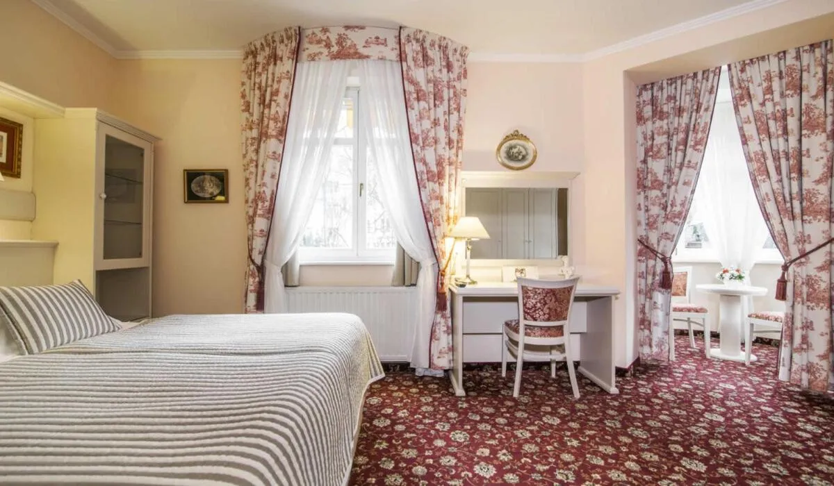 Bed in Karlsbad Grande Madonna