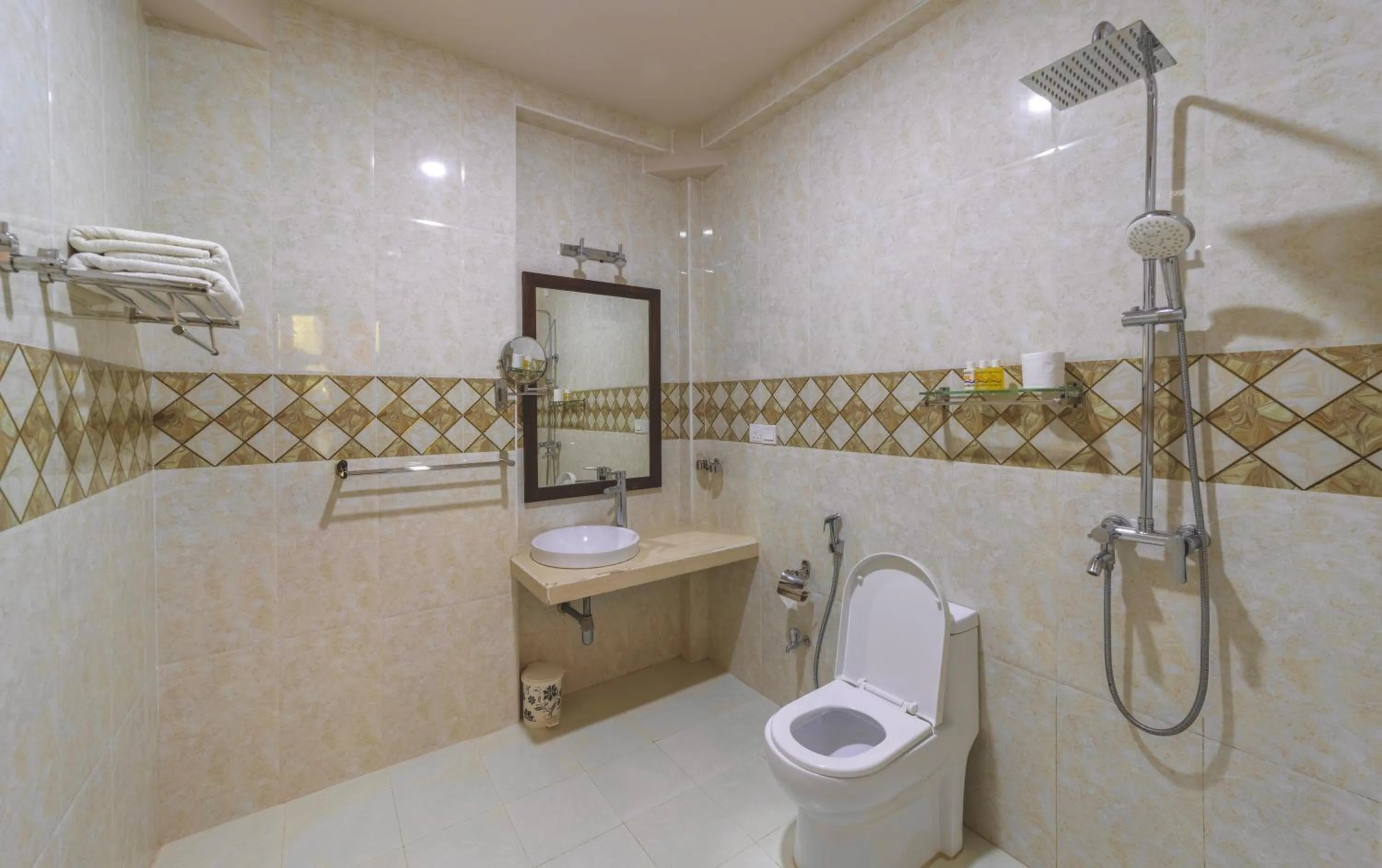 Shower in Ocean Lilly Inn