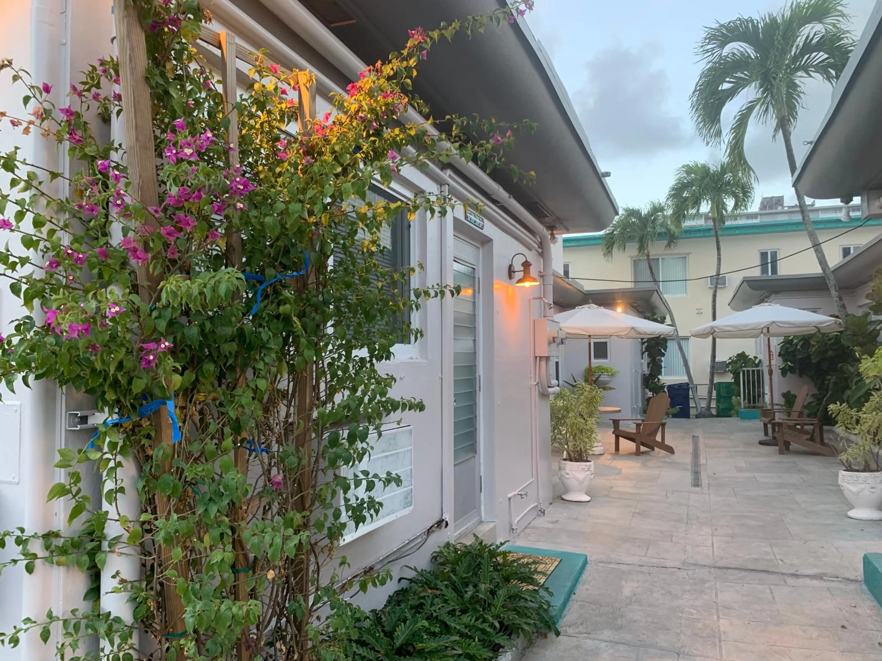 Patio in Tiana Beach Inn