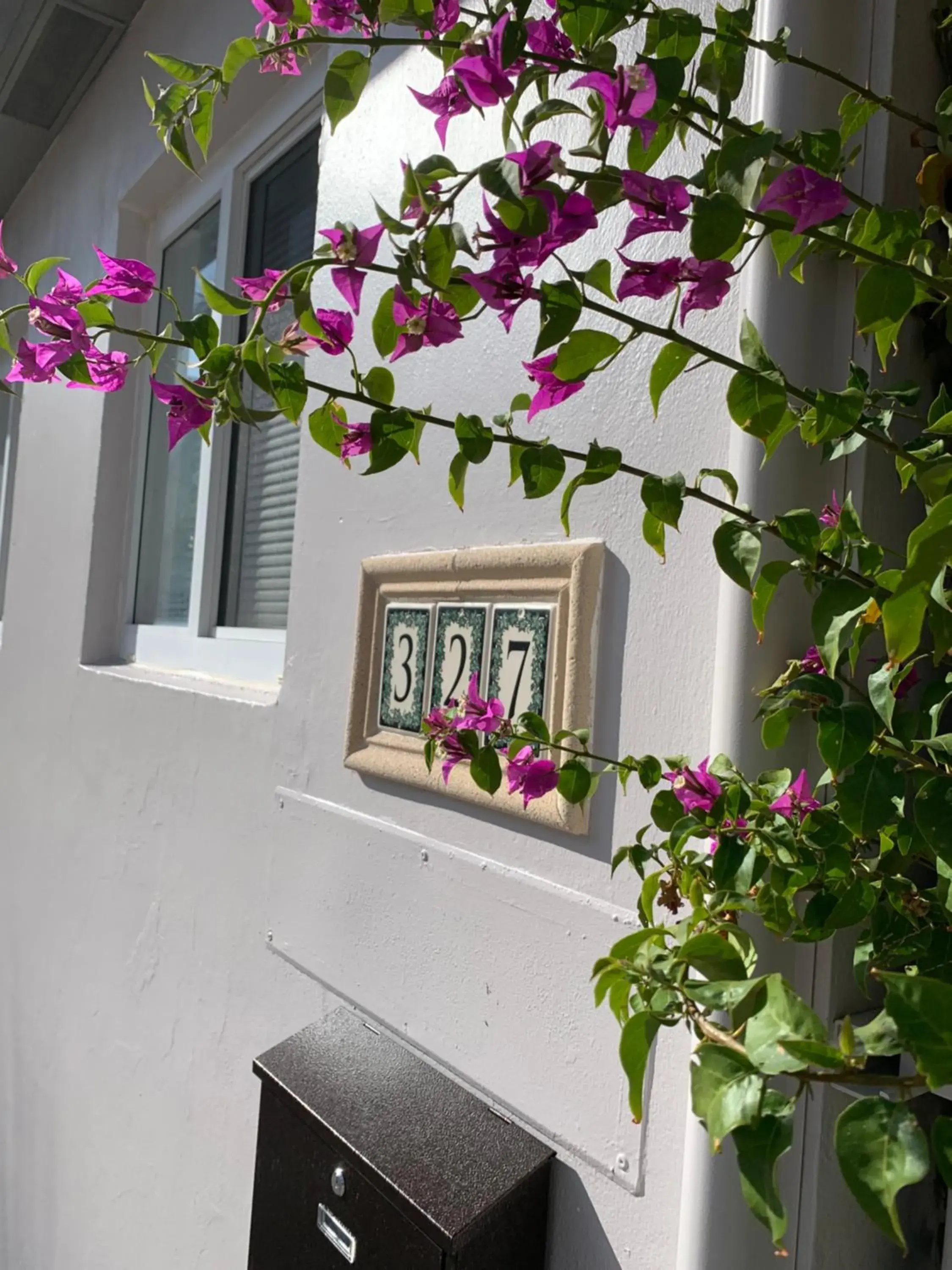 Facade/entrance in Tiana Beach Inn Facade/entrance in Tiana Beach Inn