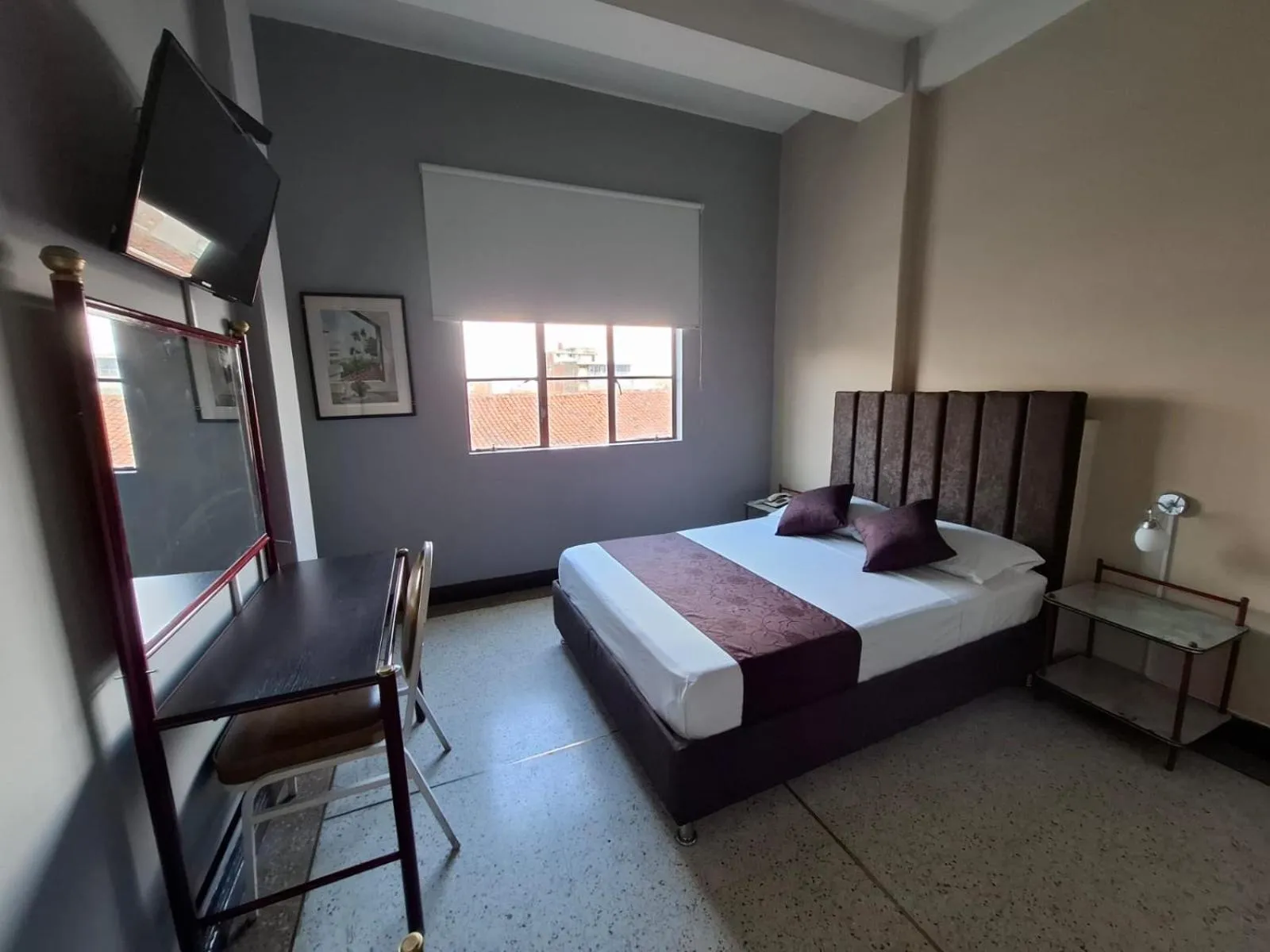 Photo of the whole room, Bed in Hotel Astoria Real