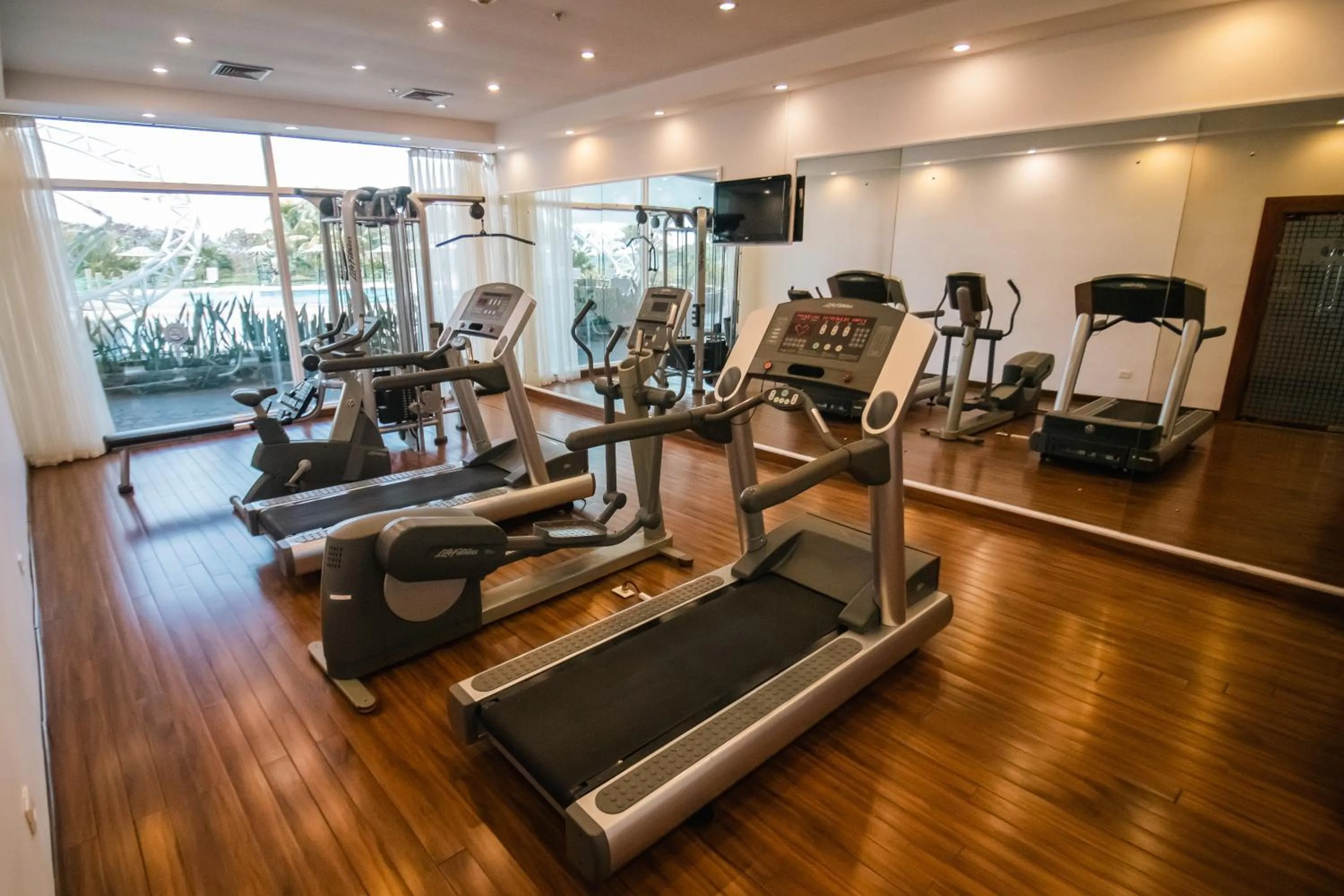 Fitness centre/facilities in Eurobuilding Hotel & Suites Guayana