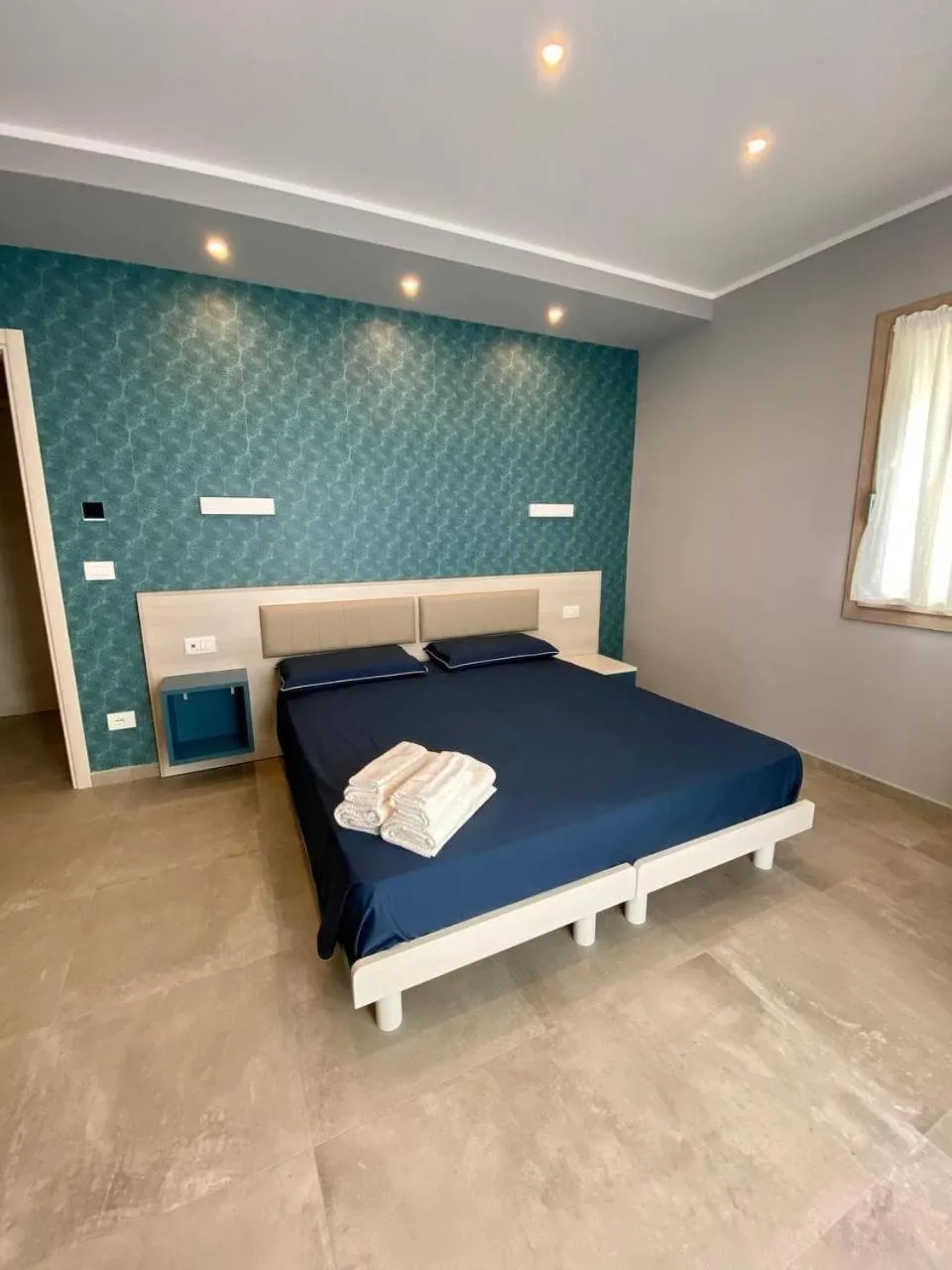 Photo of the whole room, Bed in Floridida Rooms & Breakfast