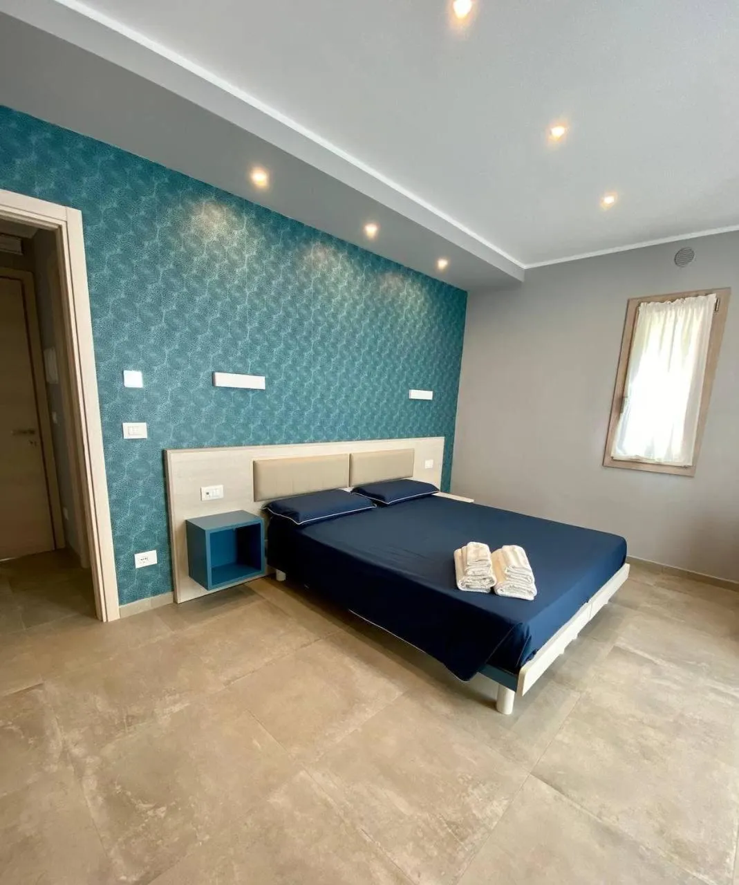 Photo of the whole room, Bed in Floridida Rooms & Breakfast