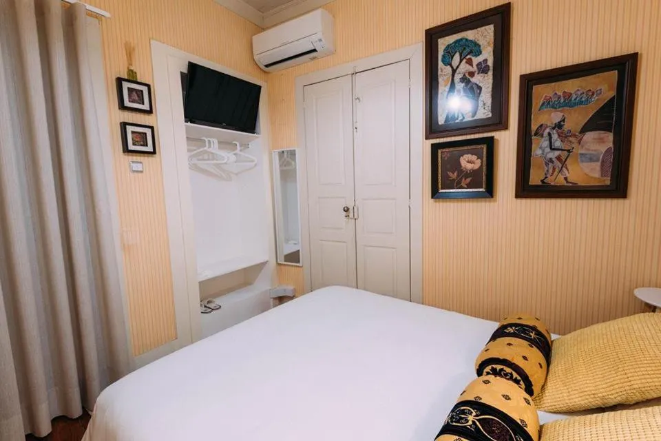 Bed in CTR Guest House