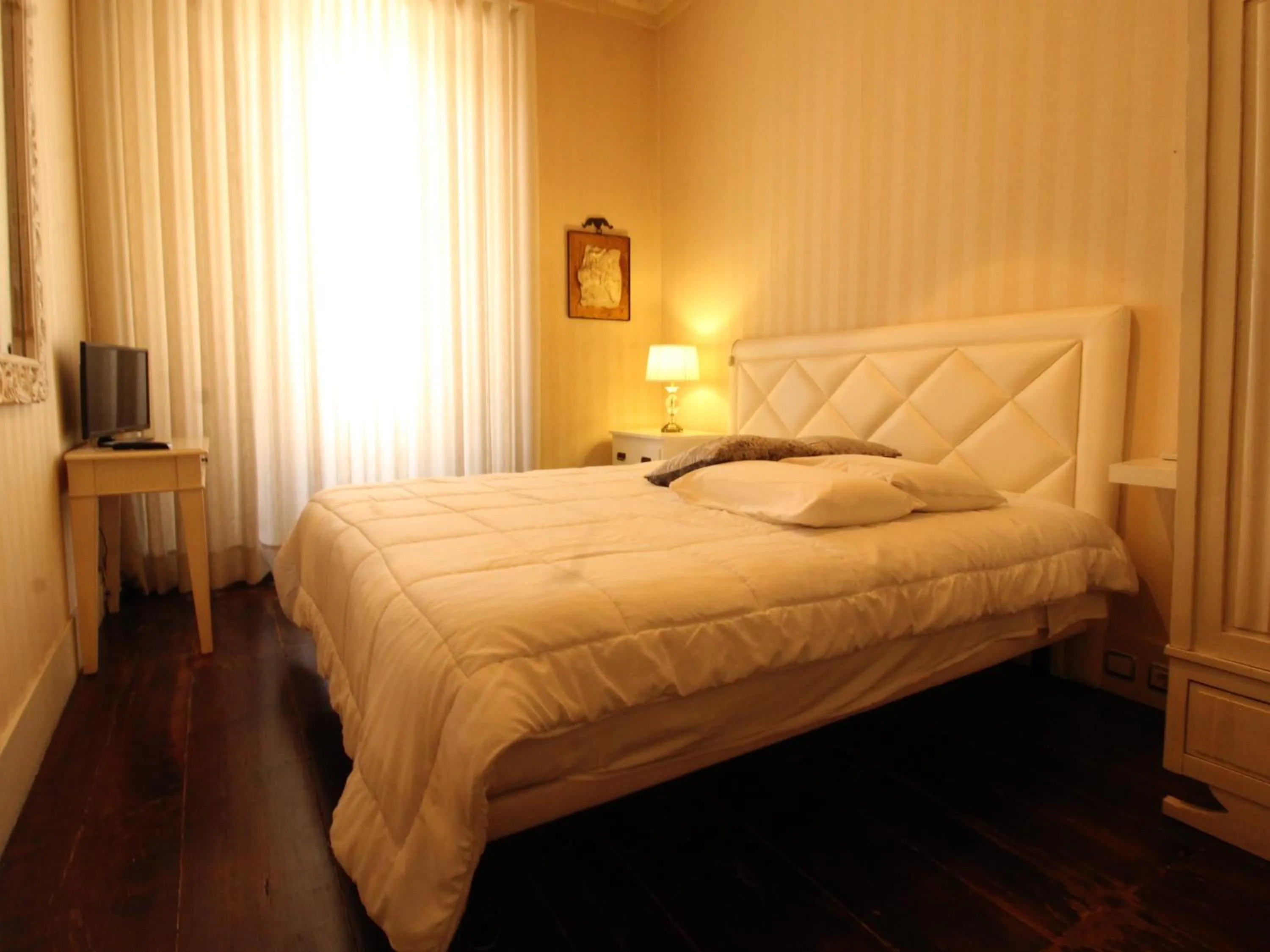 Bed in CTR Guest House