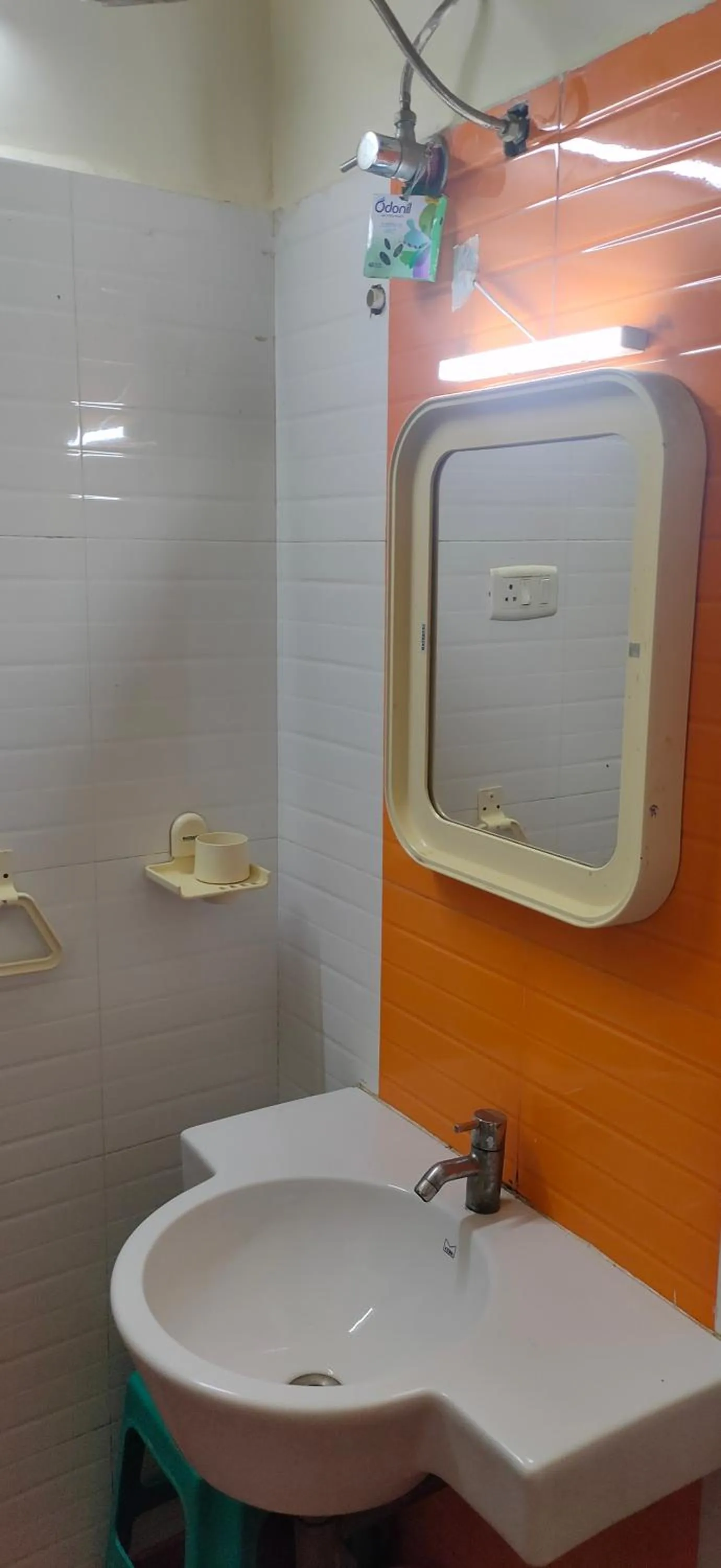 Bathroom in Hotel Geetha International