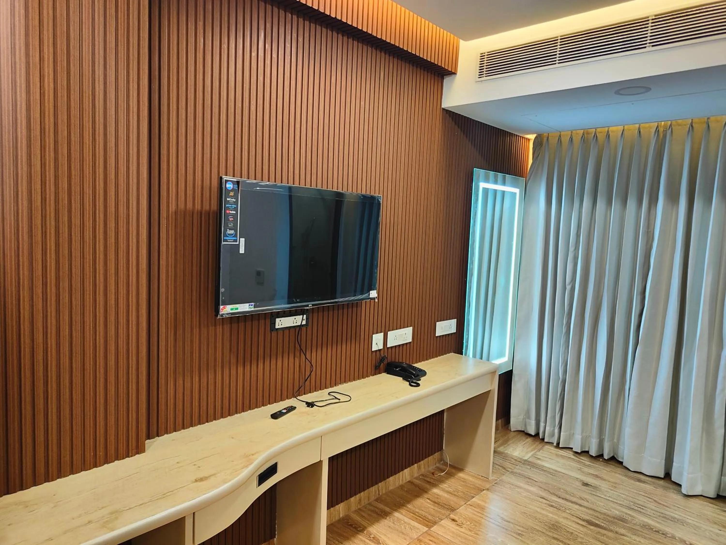 Photo of the whole room in Hotel Geetha International