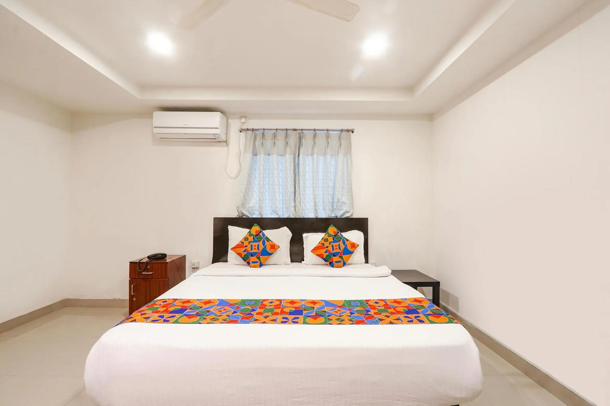 Bed in FabHotel Blue Dawn - Gachibowli - Nr ISB