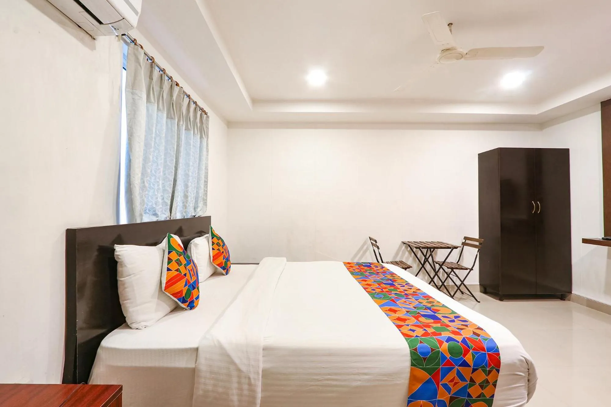 Bed in FabHotel Blue Dawn - Gachibowli - Nr ISB