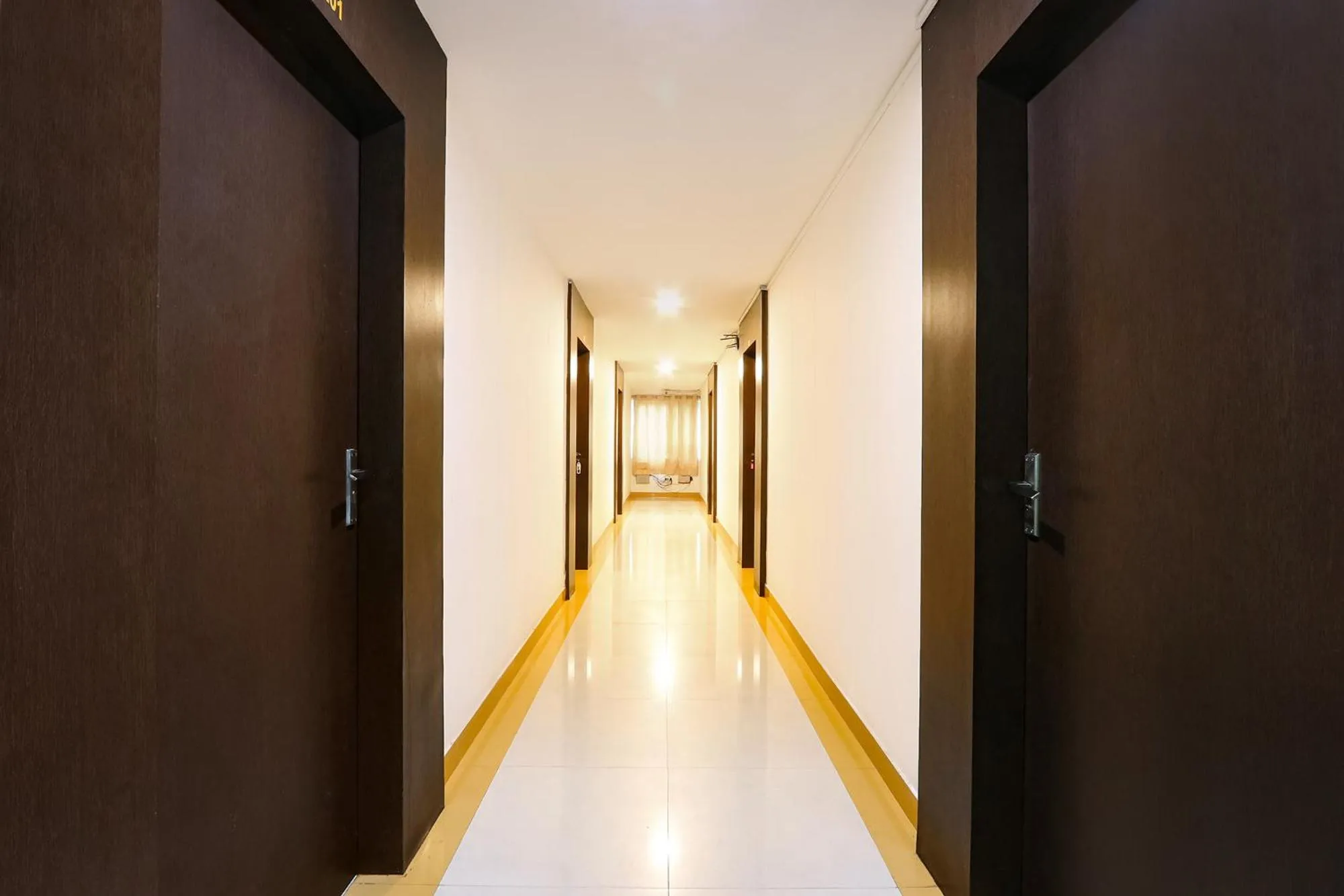 Lobby or reception in FabHotel Blue Dawn - Gachibowli - Nr ISB
