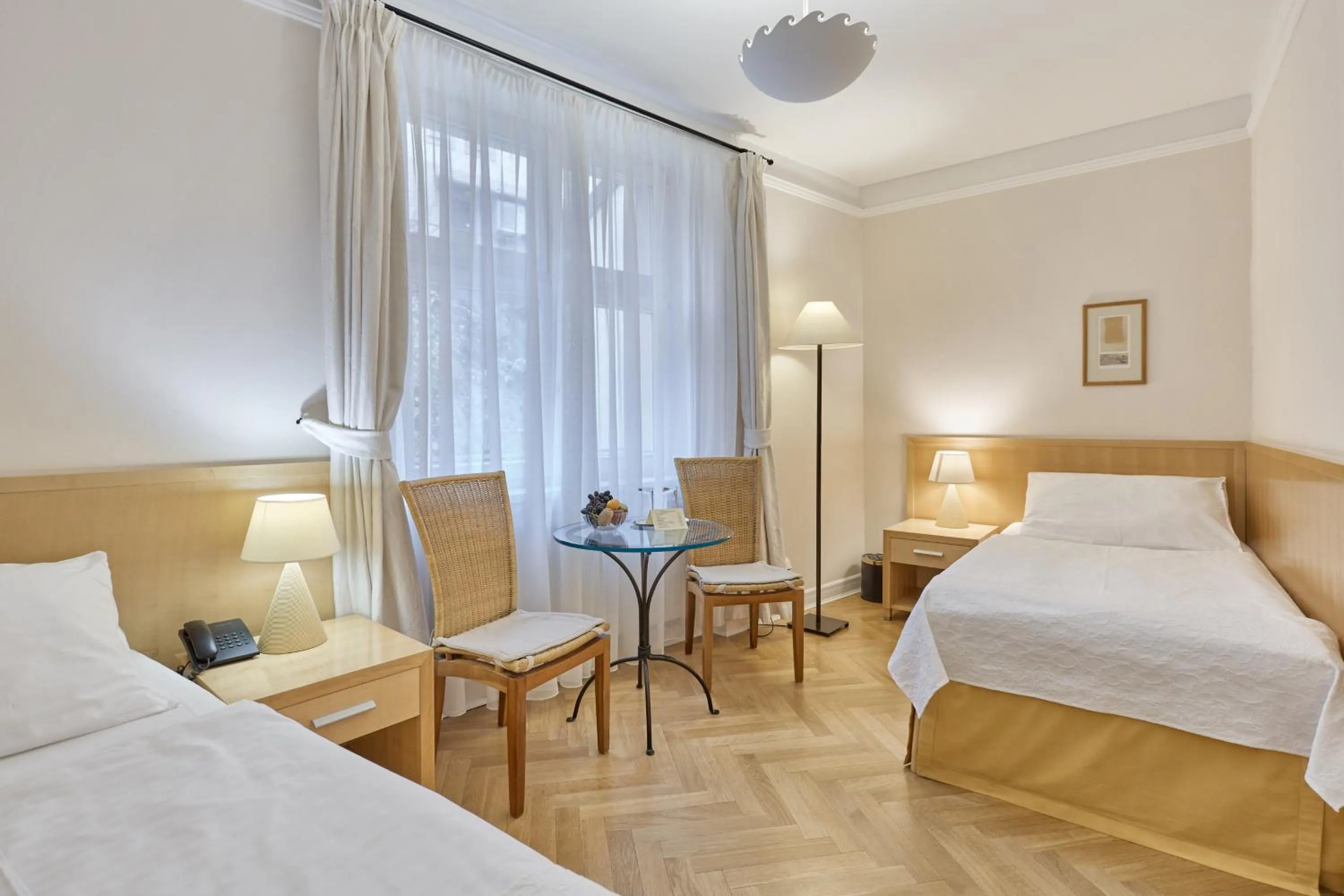 Bedroom, Bed in Hotel Palatin