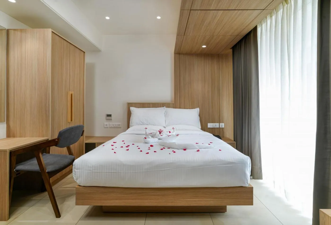 Bed in The Trios Hotel