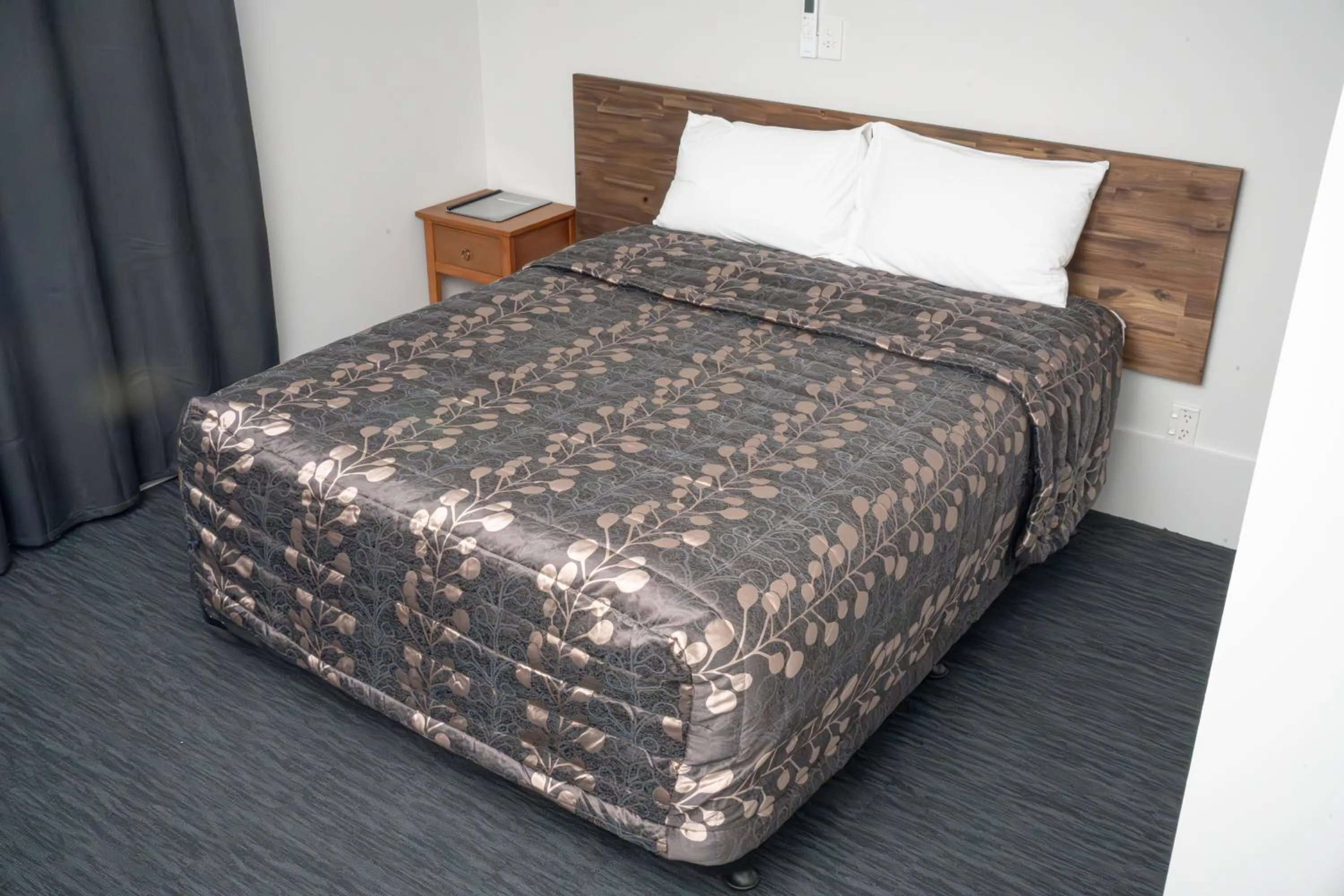 Bedroom, Bed in Samhil Motor Lodge