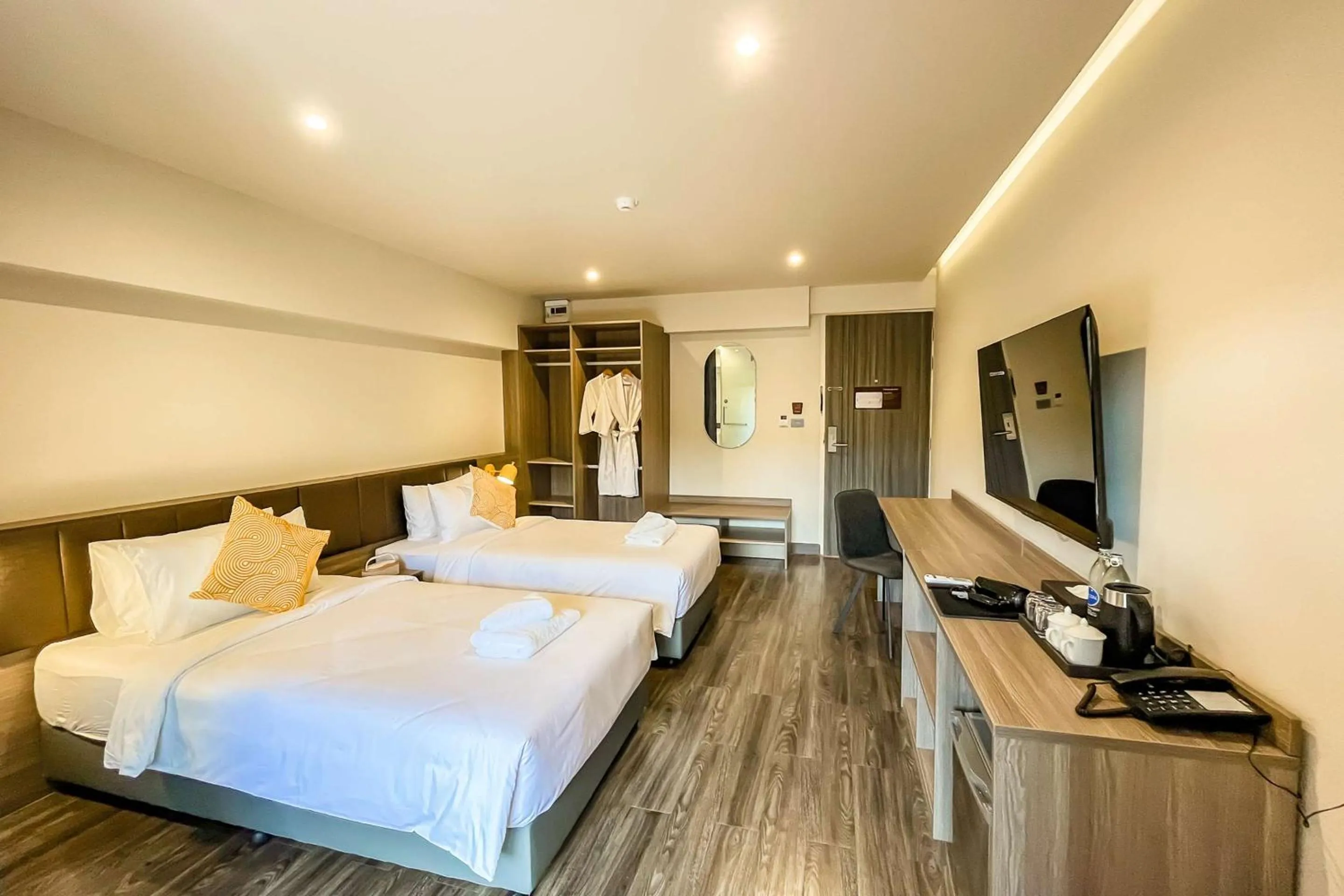 Bedroom, Bed in SureStay by Best Western Iconic Ari-Jatujak