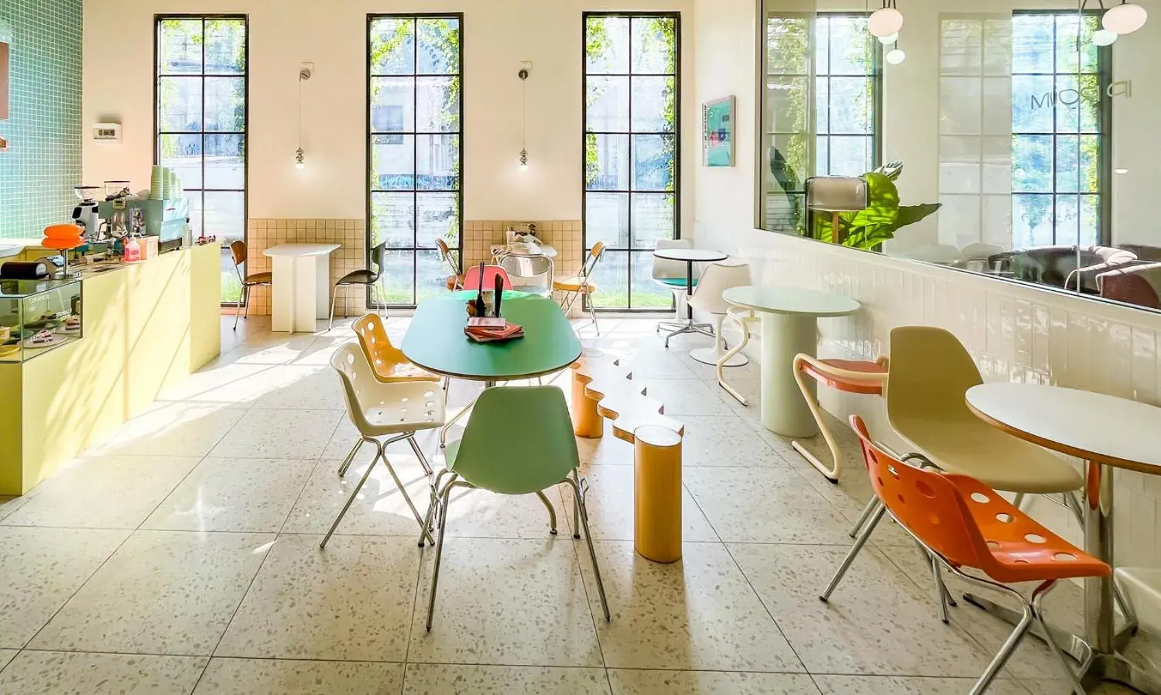 Restaurant/places to eat in SureStay by Best Western Iconic Ari-Jatujak Restaurant/places to eat in SureStay by Best Western Iconic Ari-Jatujak