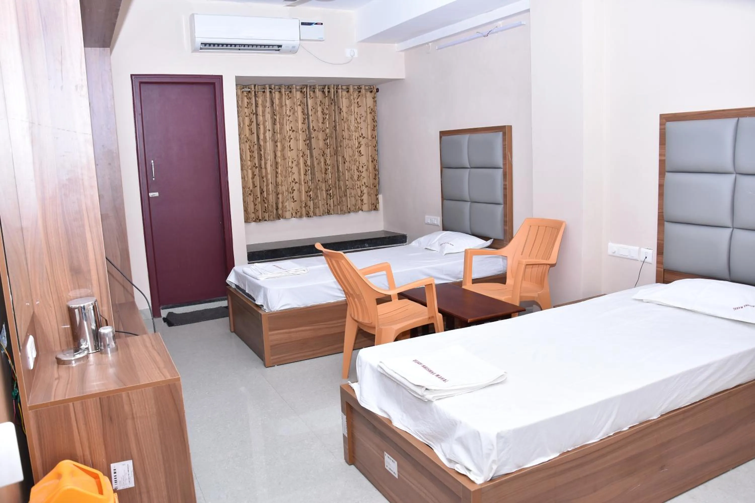 Bedroom, Bed in Hotel Vijay Krishna