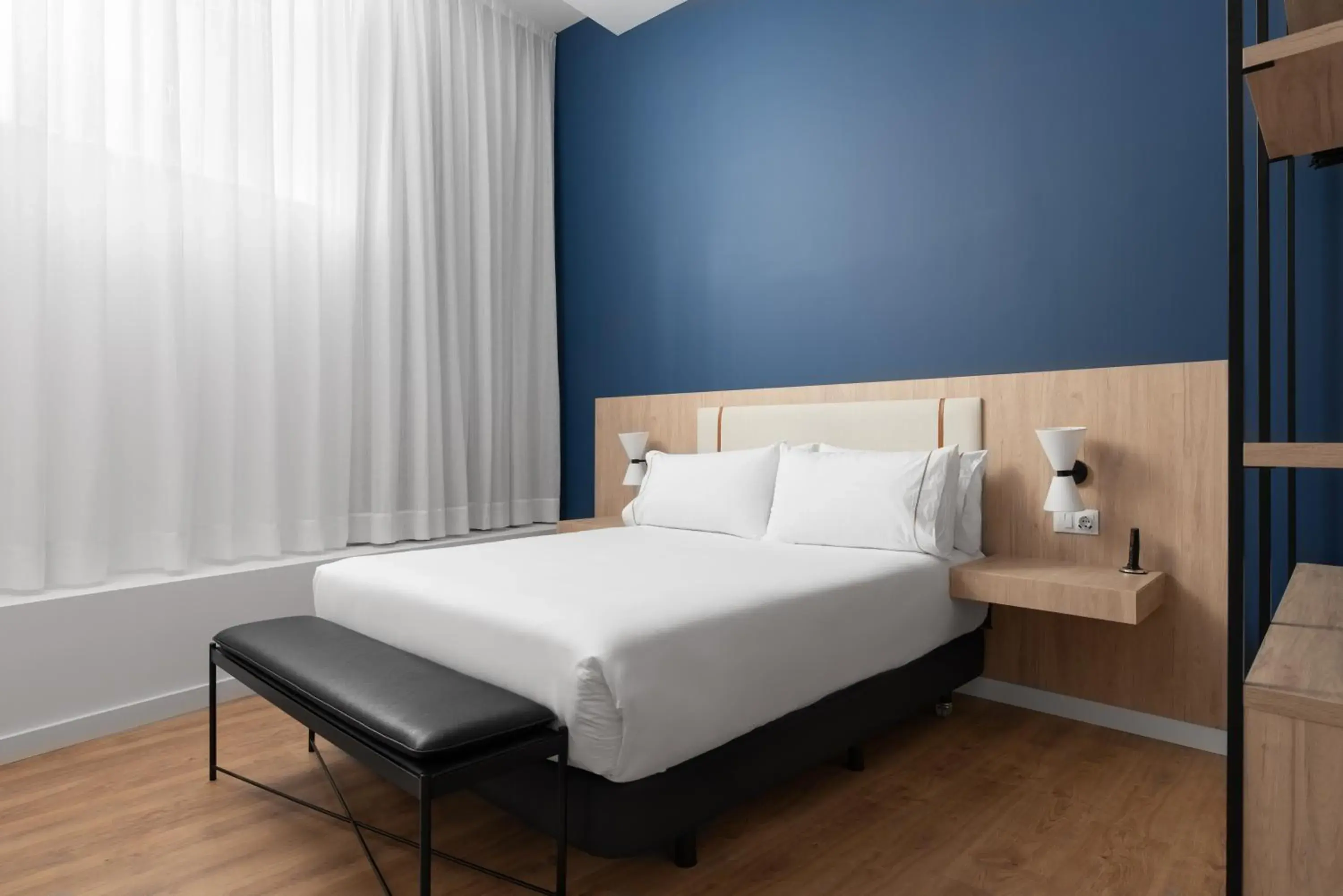 Photo of the whole room, Bed in Exe Vigo Photo of the whole room, Bed in Exe Vigo