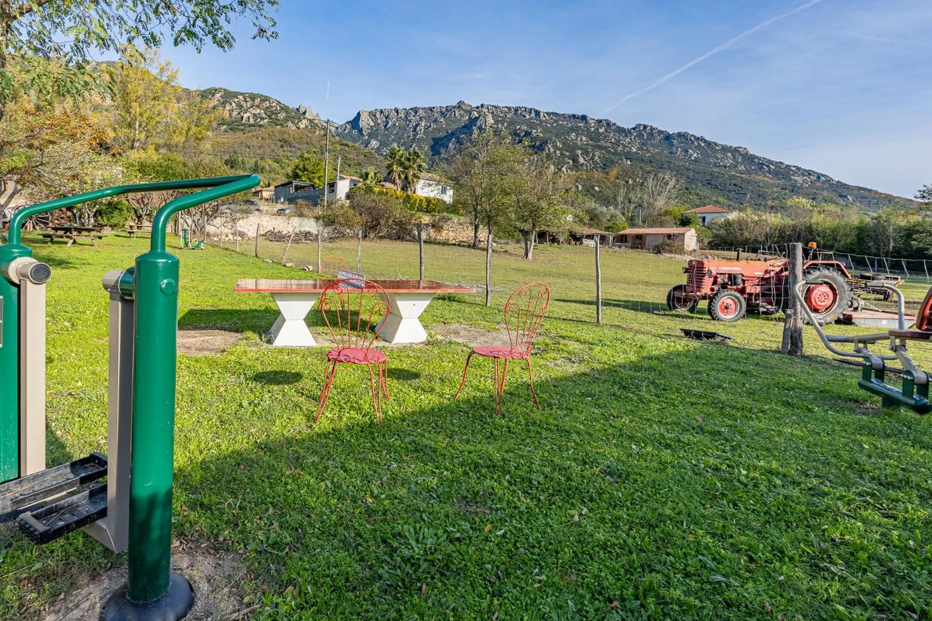 Table tennis in L'Interlude