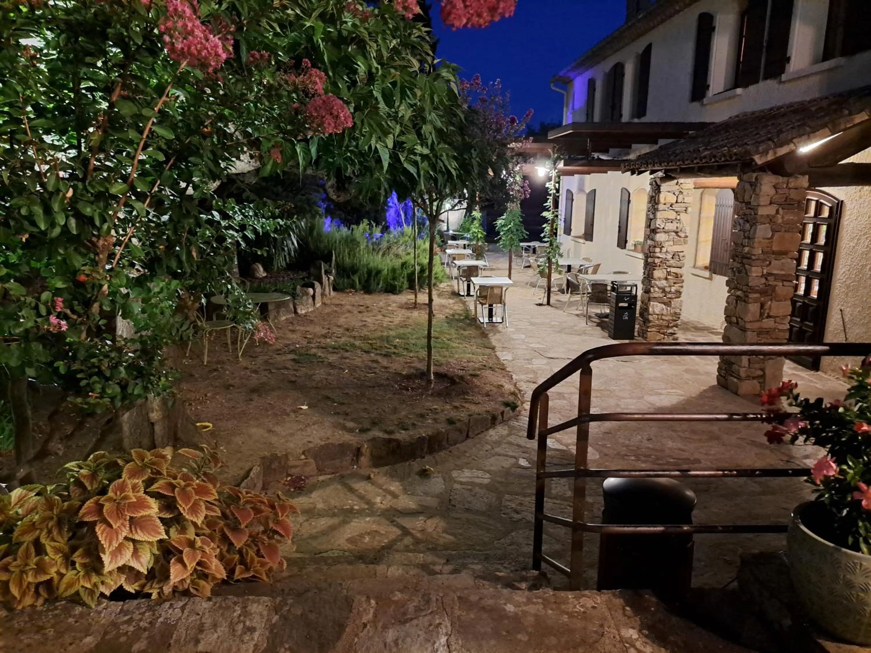 Patio in L'Interlude