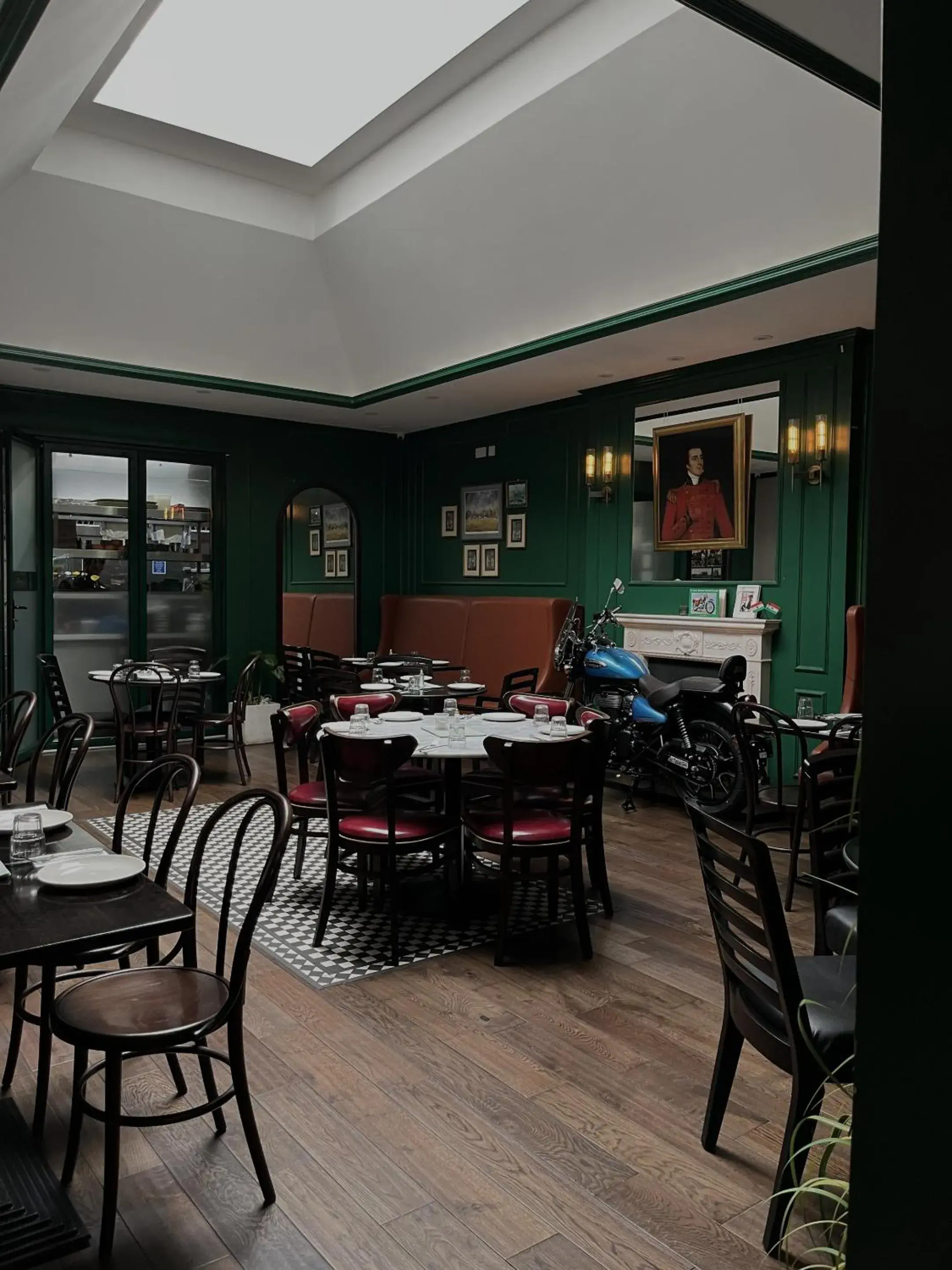 Lounge or bar in The Wellington Hotel Birmingham - Breakfast Included, Near O2 Academy & City Centre Lounge or bar in The Wellington Hotel Birmingham - Breakfast Included, Near O2 Academy & City Centre