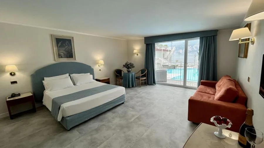 Bed in Hotel Excelsior Bay