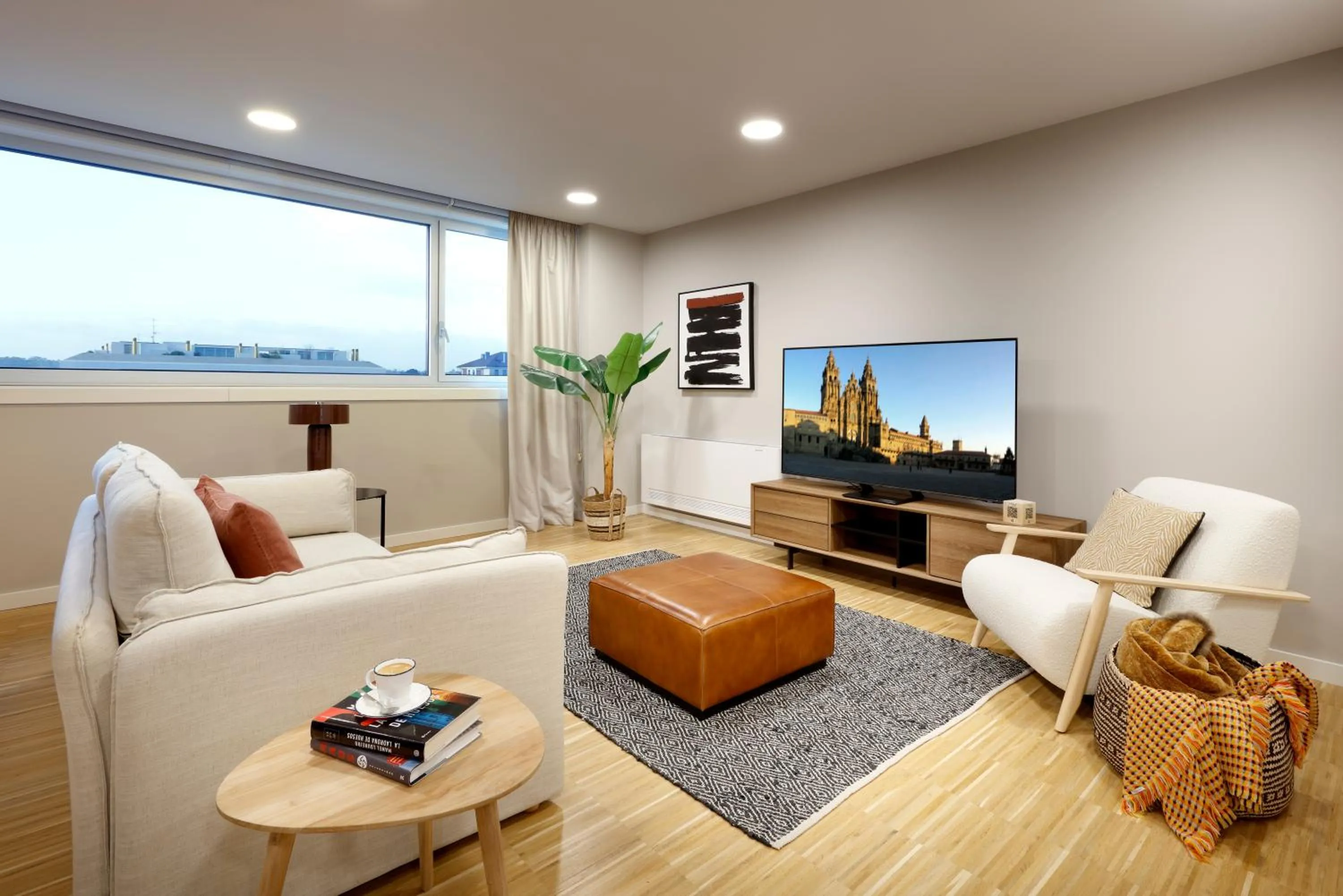 TV and multimedia in I Loft Santiago by Upper Luxury Housing
