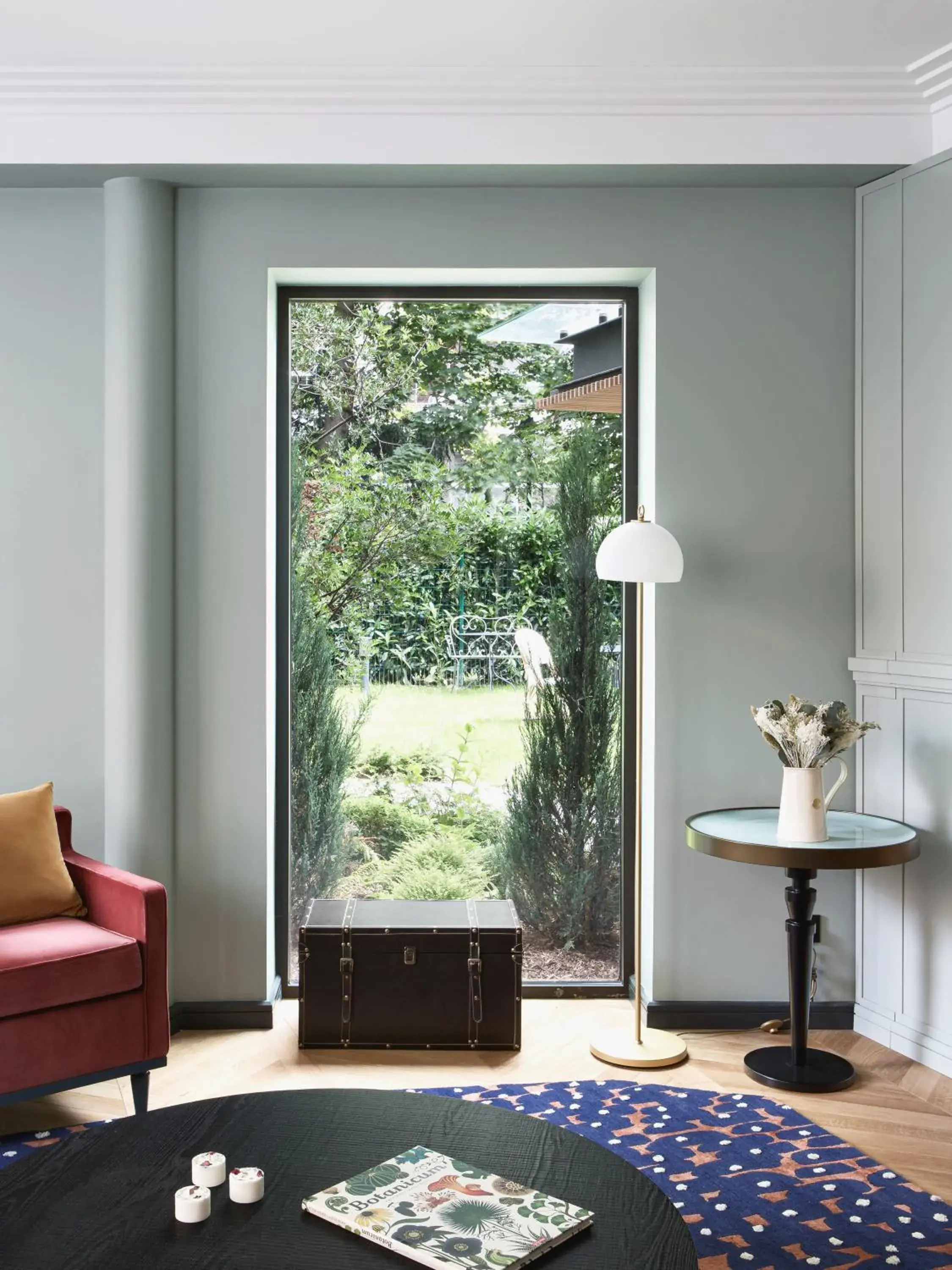 Property building in Hôtel Botaniste Property building in Hôtel Botaniste