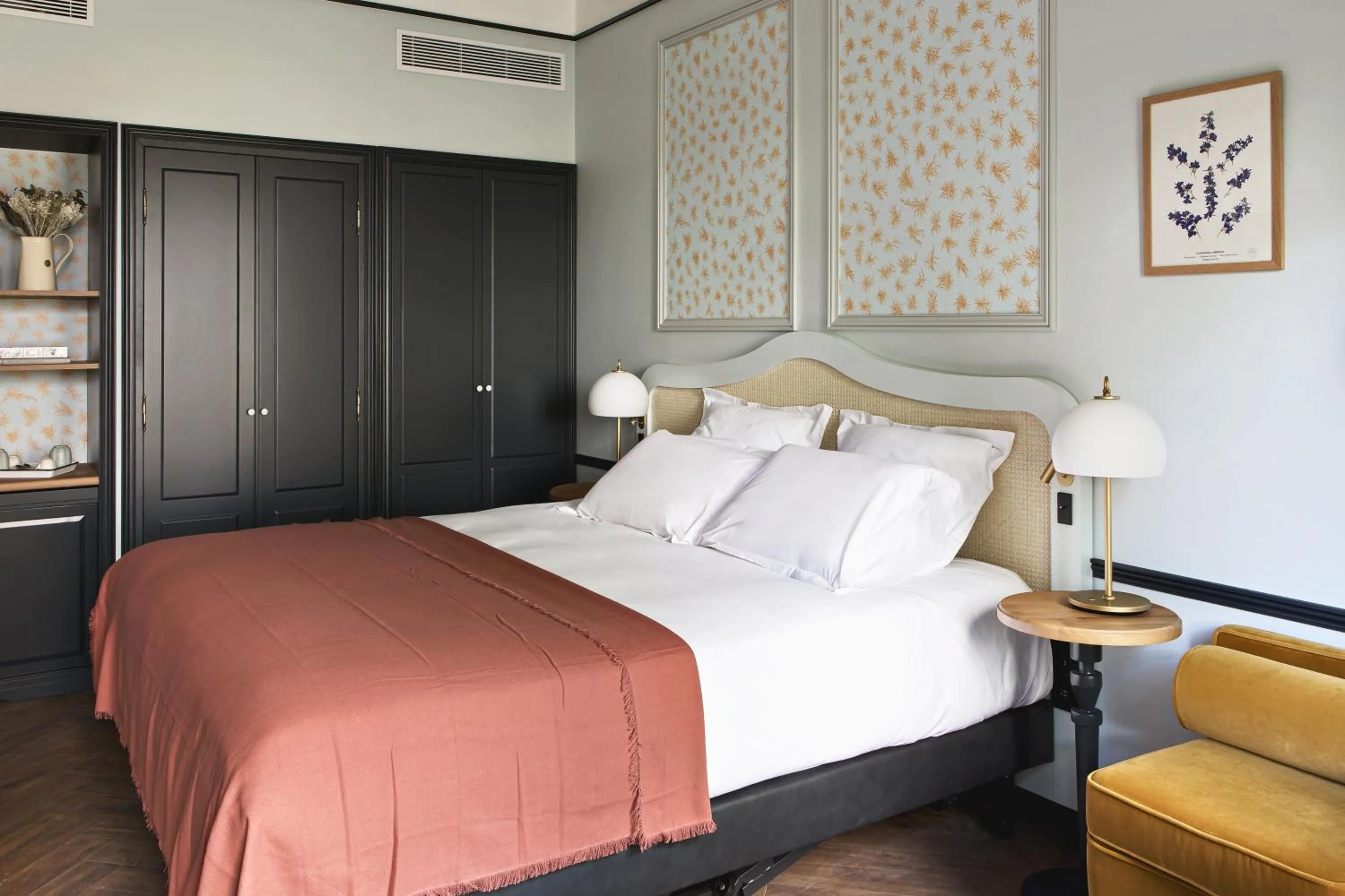 Bed in Hôtel Botaniste