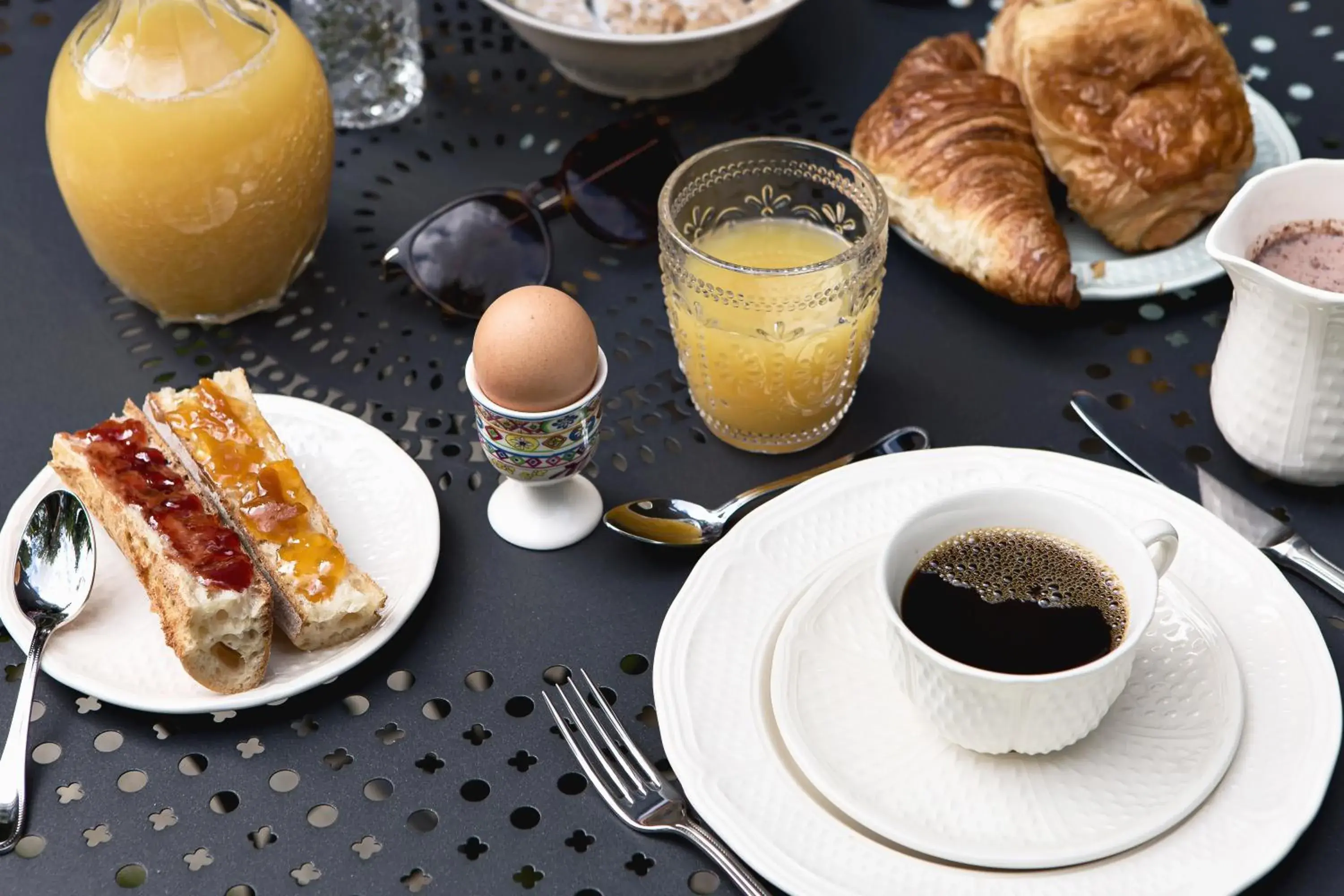 Breakfast in Hôtel Botaniste Breakfast in Hôtel Botaniste