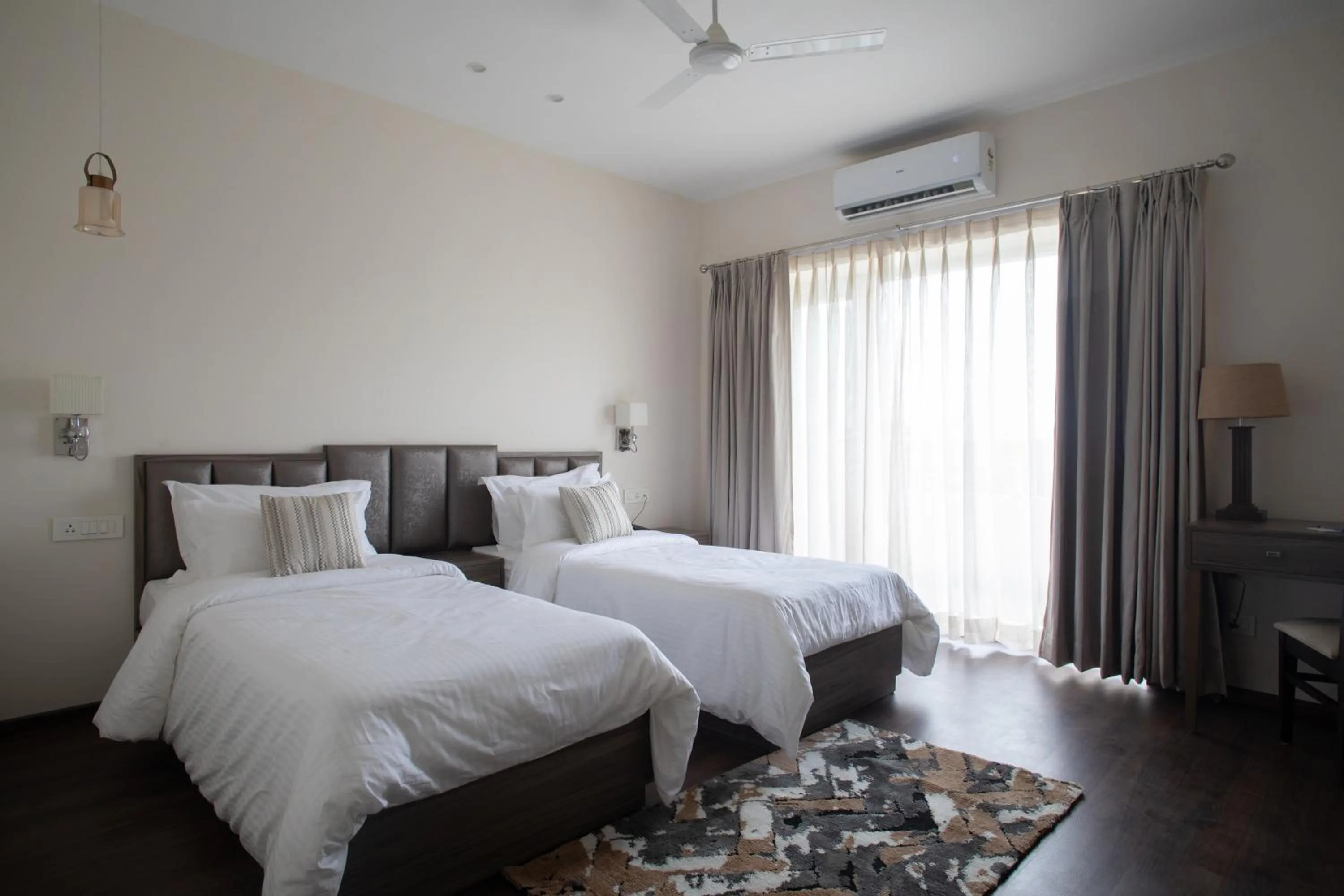 Photo of the whole room, Bed in Hotel Alaya