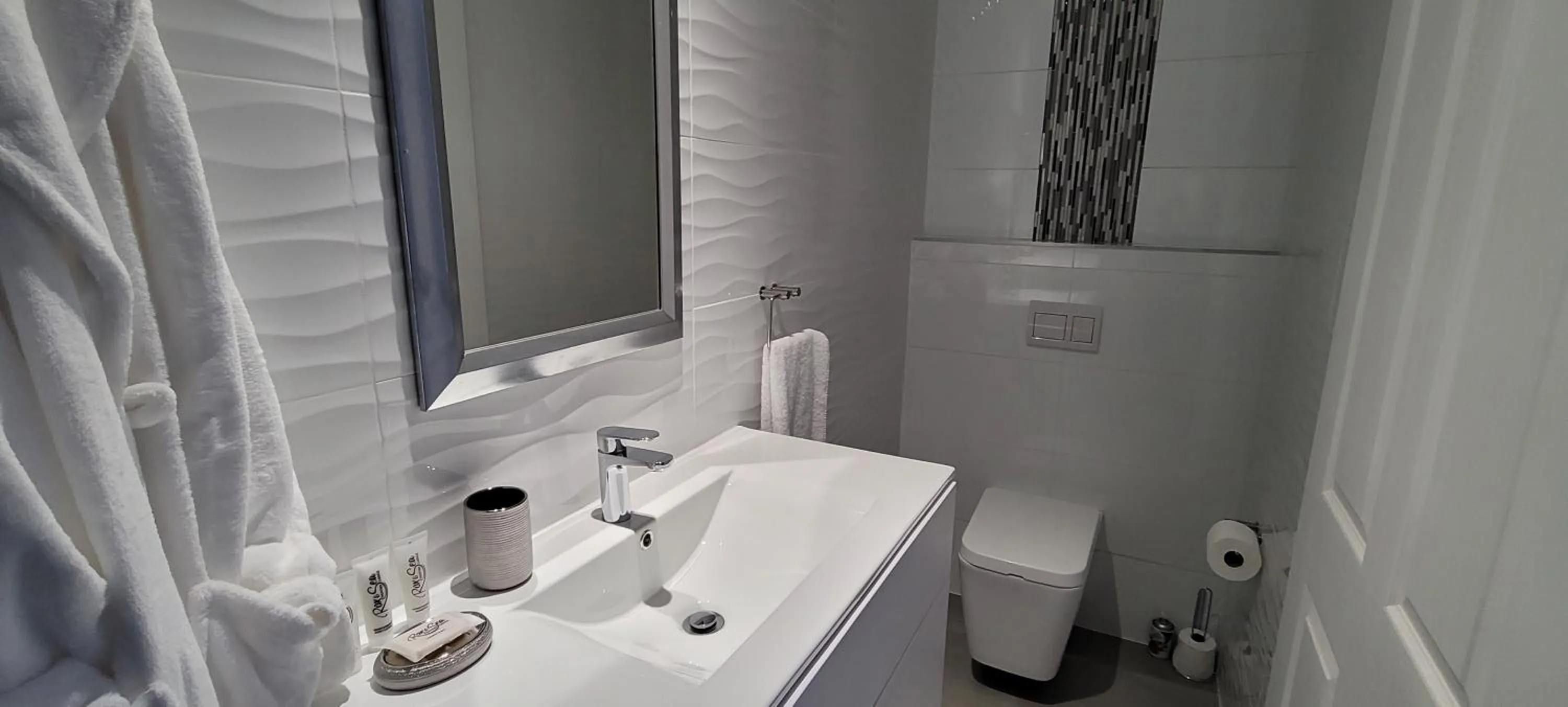 Bathroom in Rox and Sea Country Lodge