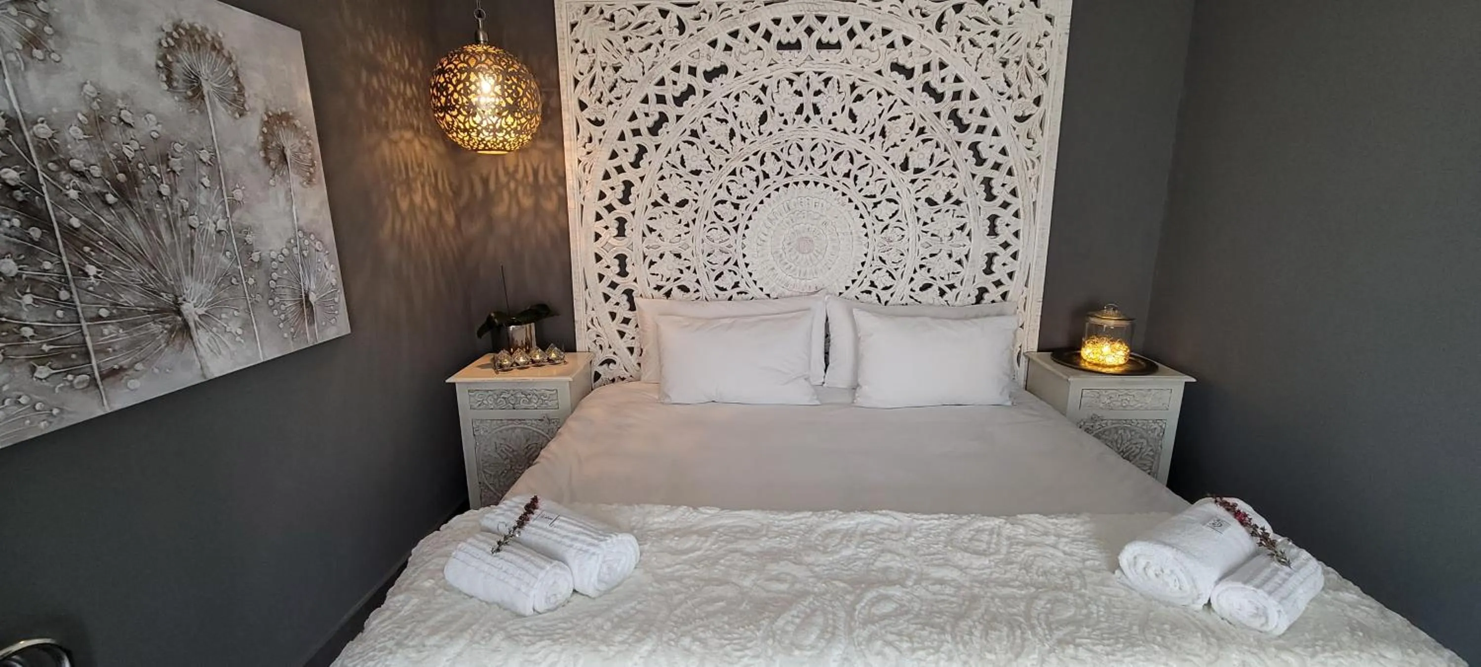 Bedroom, Bed in Rox and Sea Country Lodge