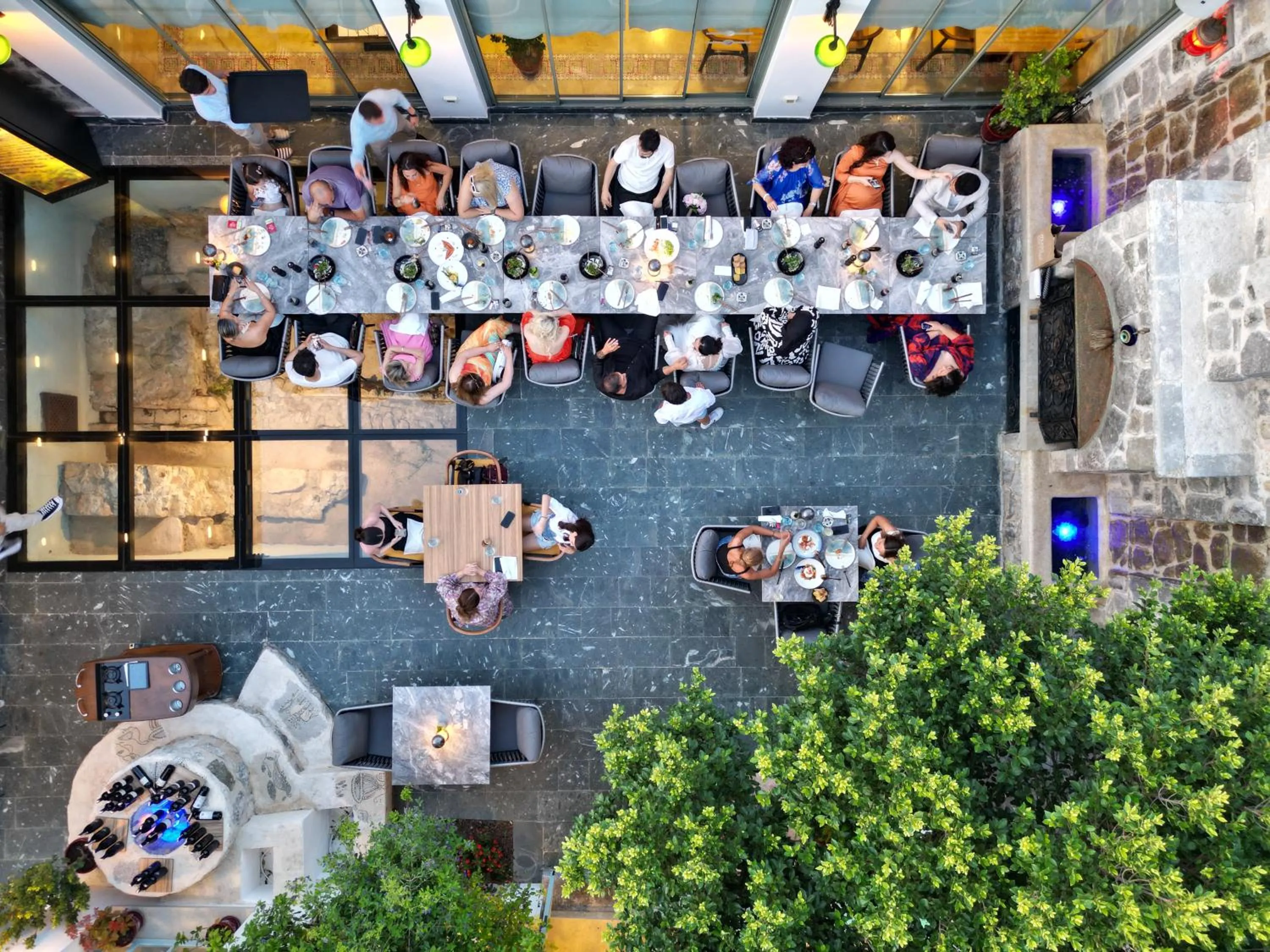 Restaurant/places to eat in Kocadon Hotel