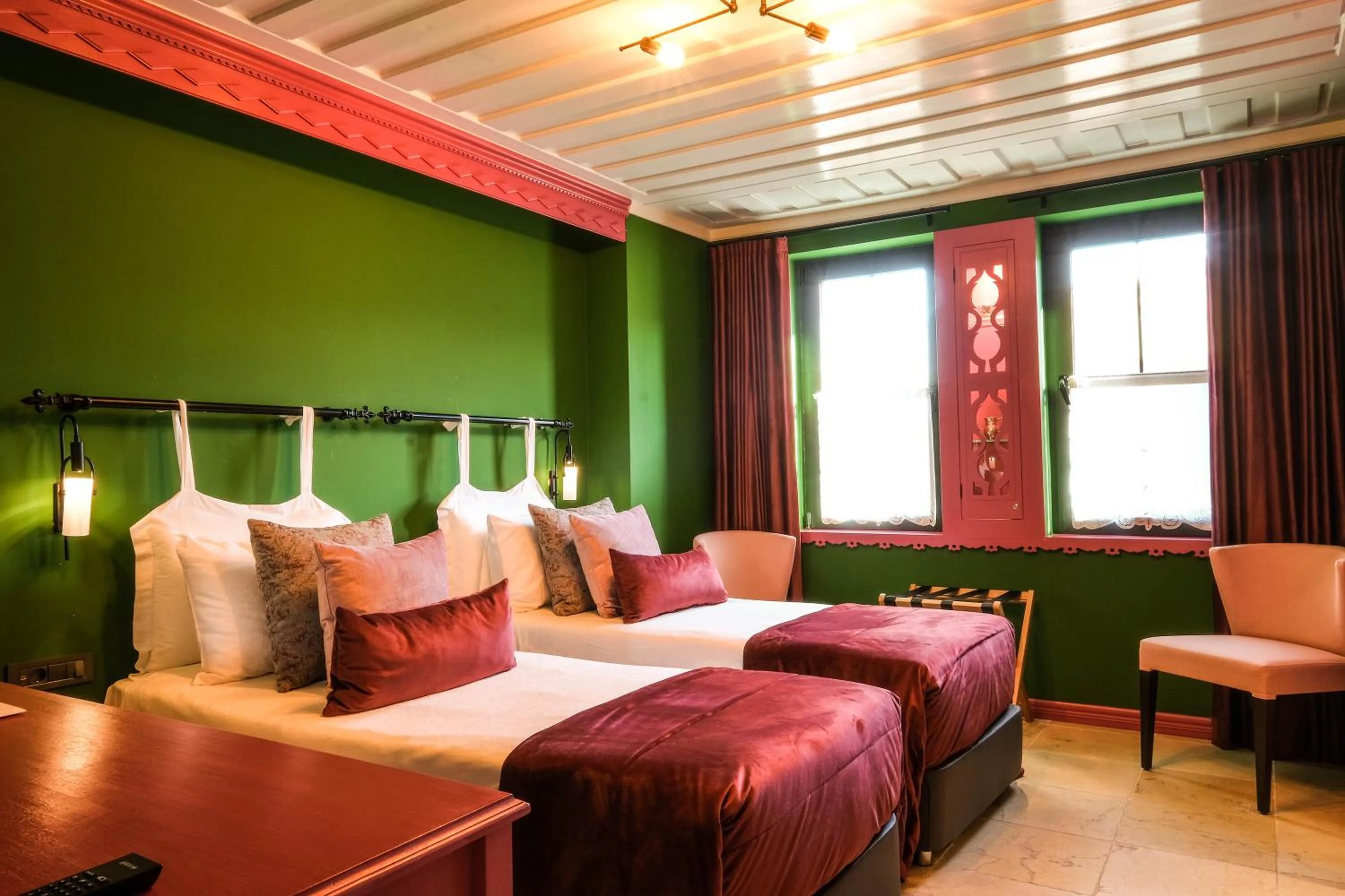 Bed in Kocadon Hotel