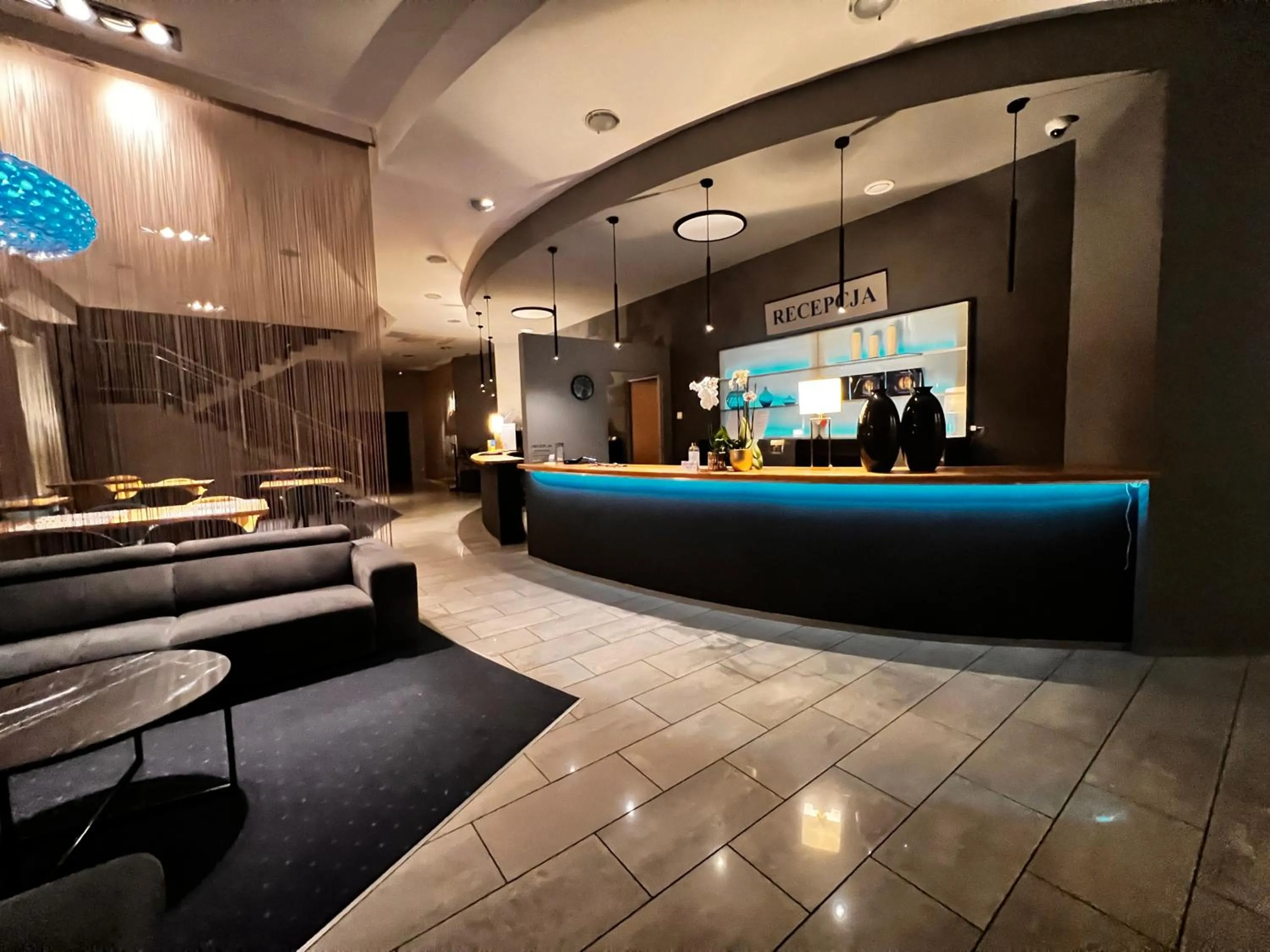 Lobby or reception in Hotel Nowy Dwór