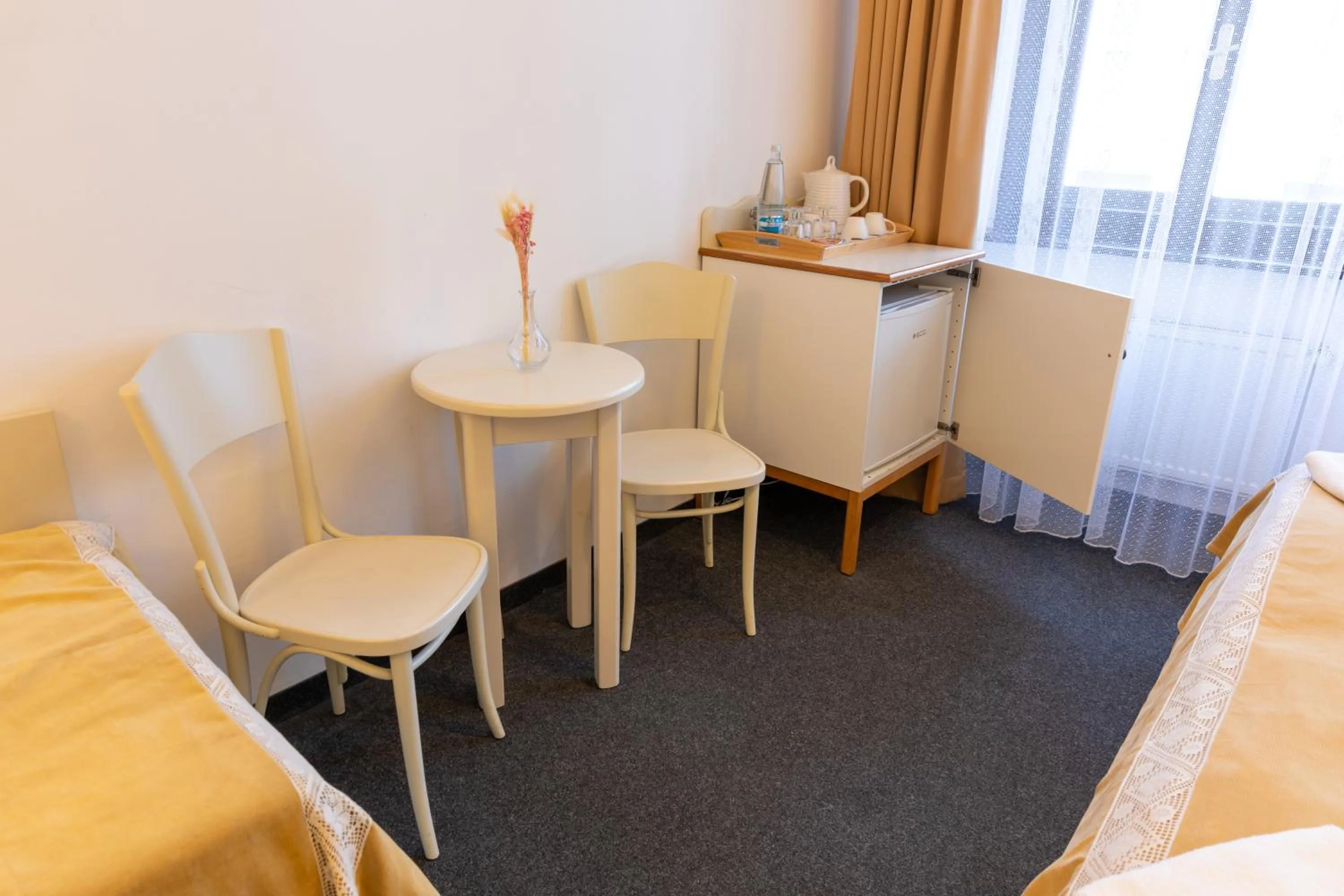 Coffee/tea facilities in Sir Toby's Midtown