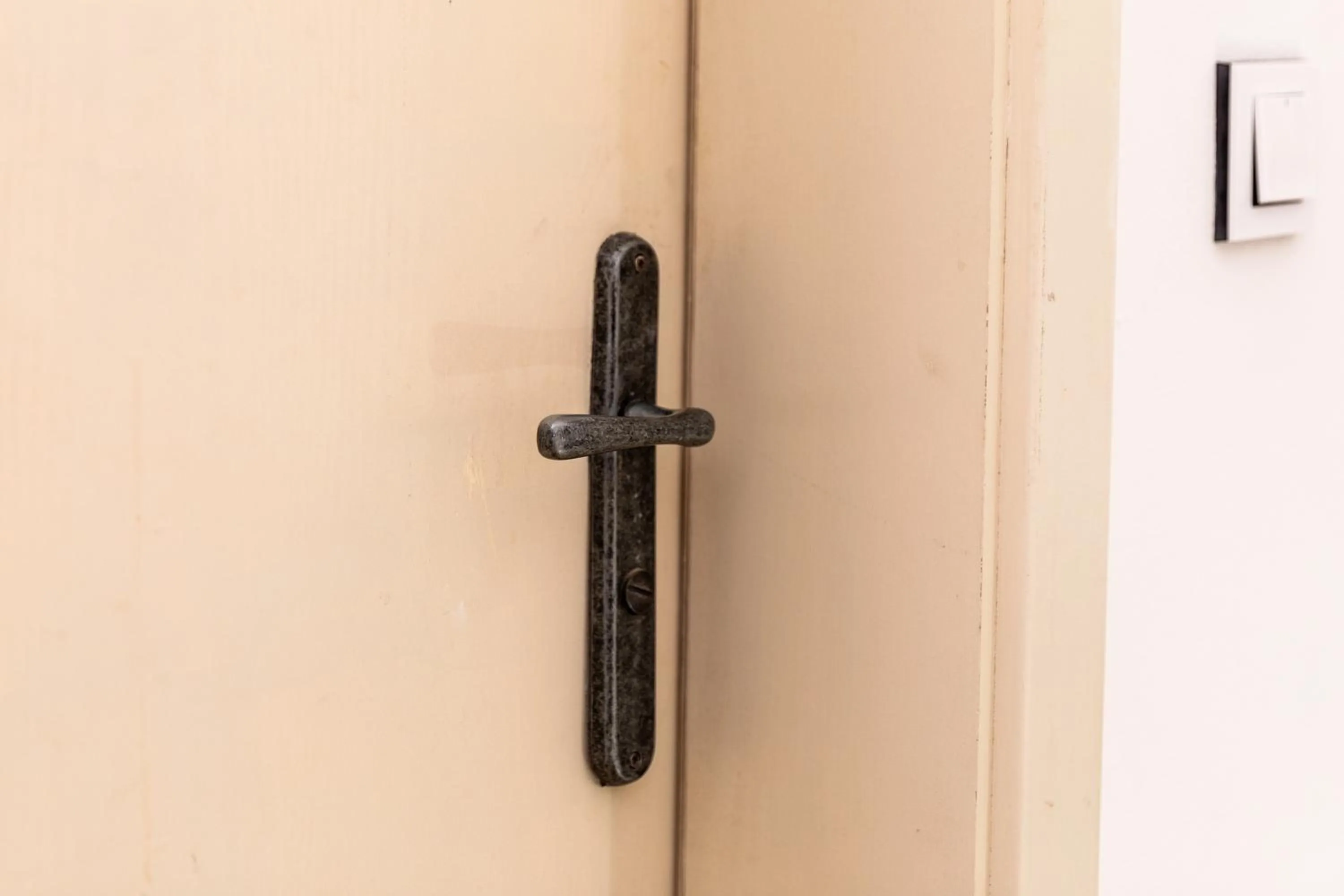 Decorative detail in Sir Toby's Midtown