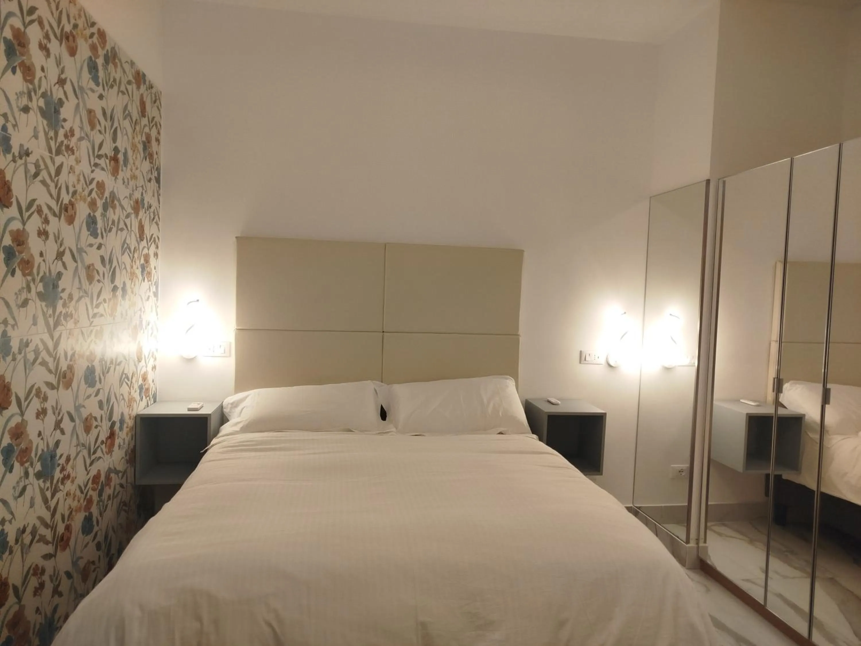 Bed in Confort Suites