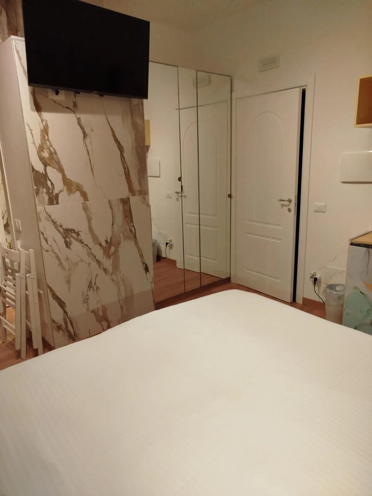 TV and multimedia, Bed in Confort Suites