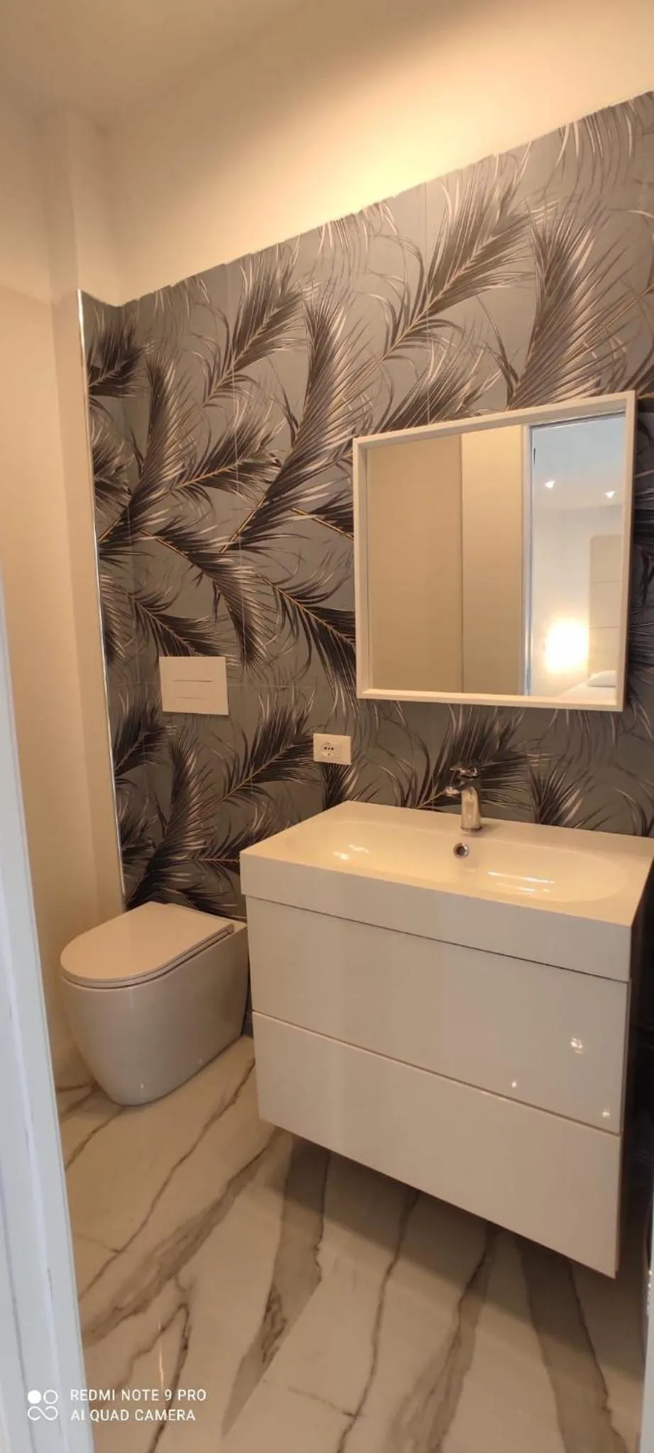 Toilet in Confort Suites