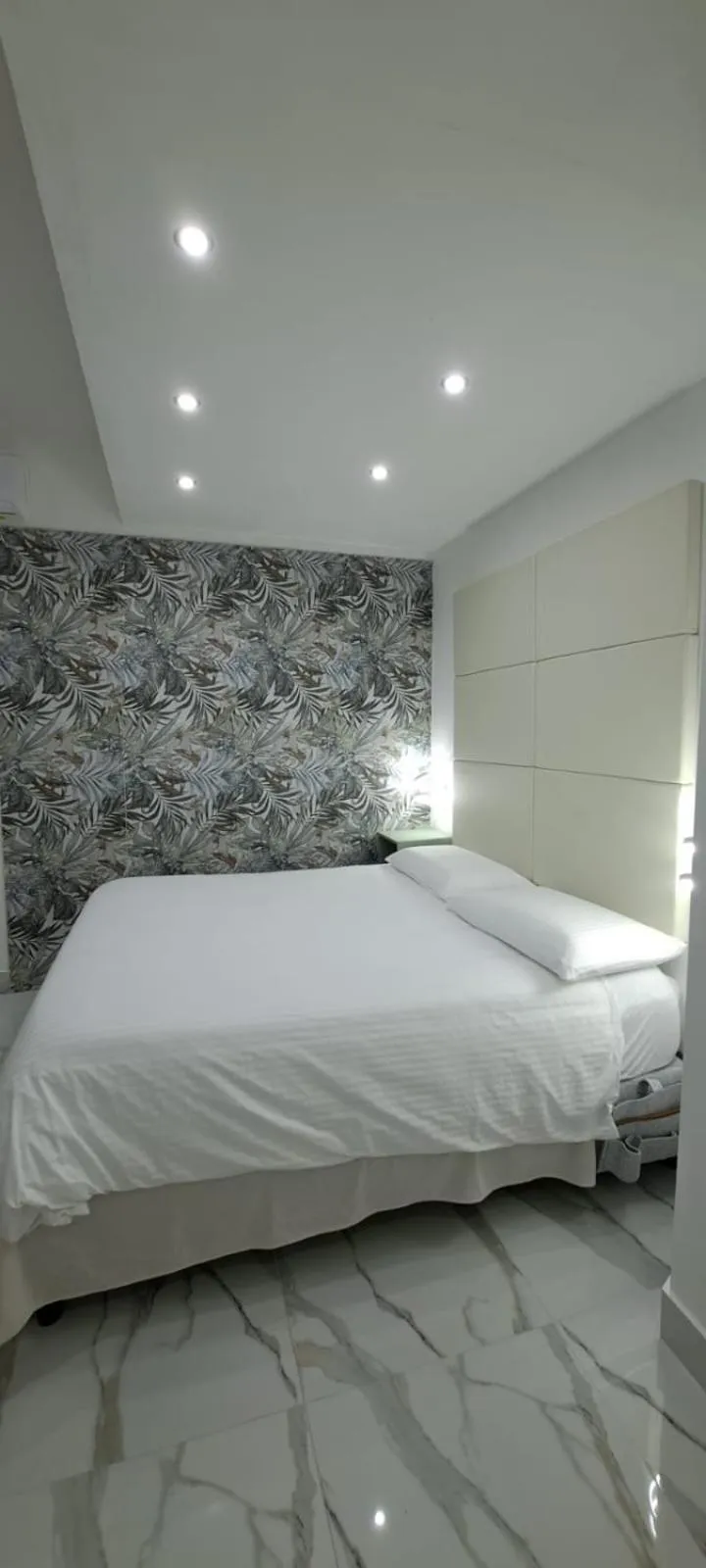 Bed in Confort Suites