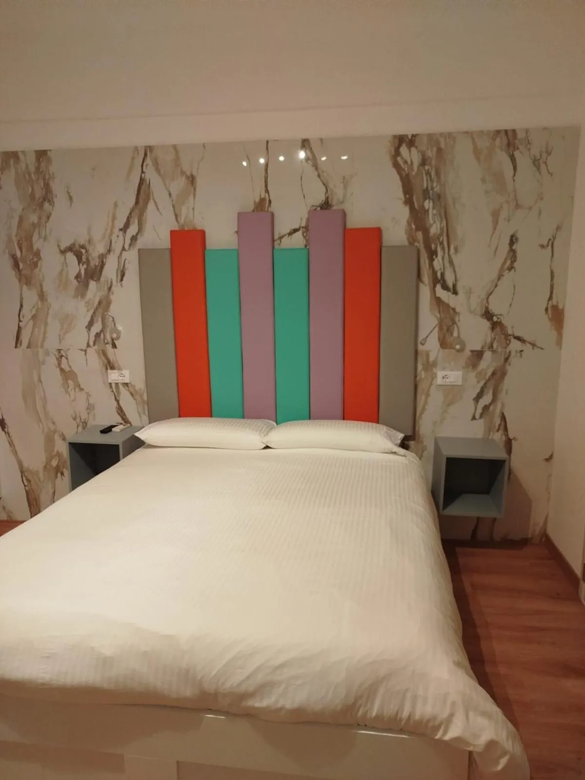 Bed in Confort Suites