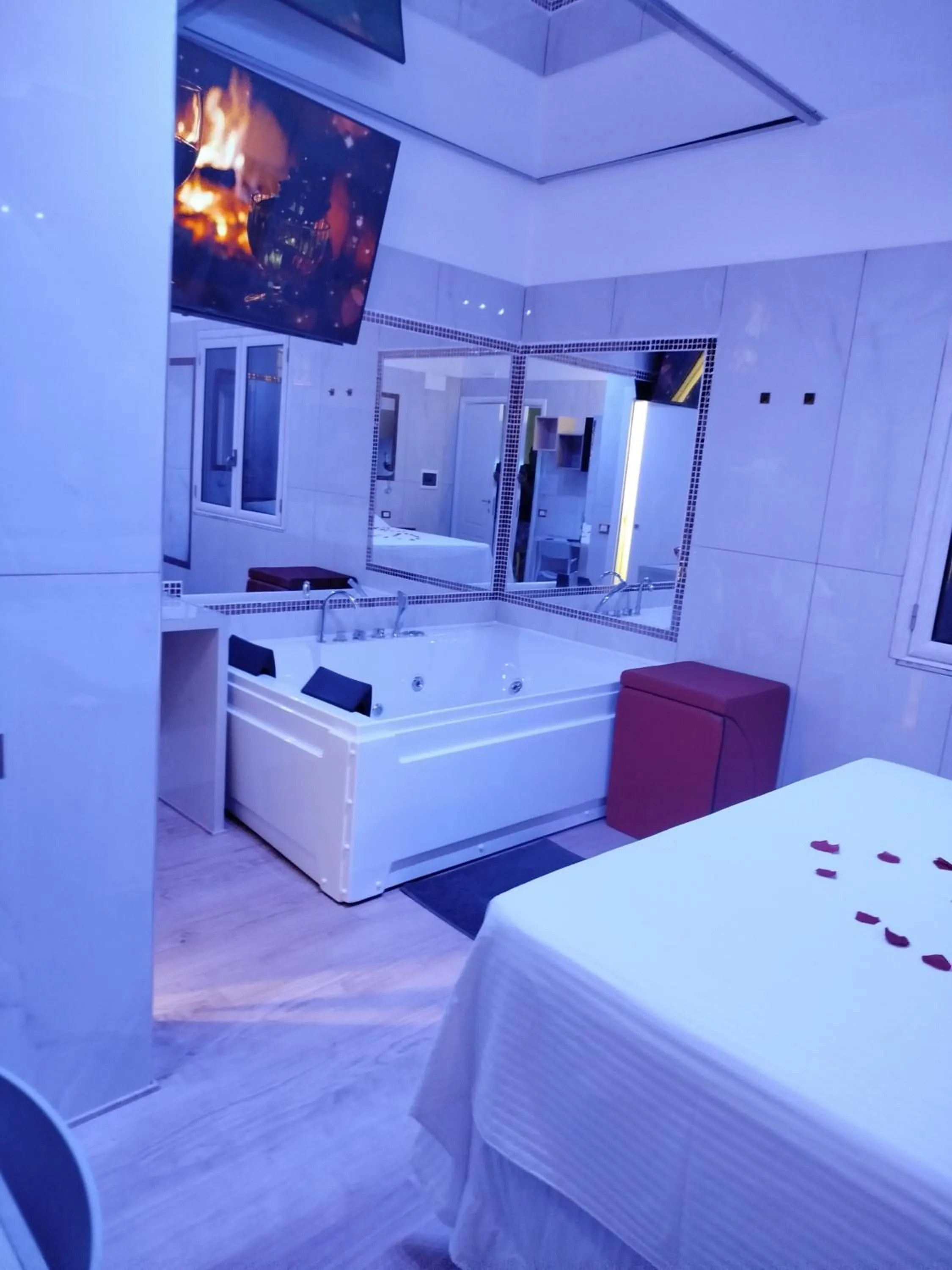 Bed in Confort Suites