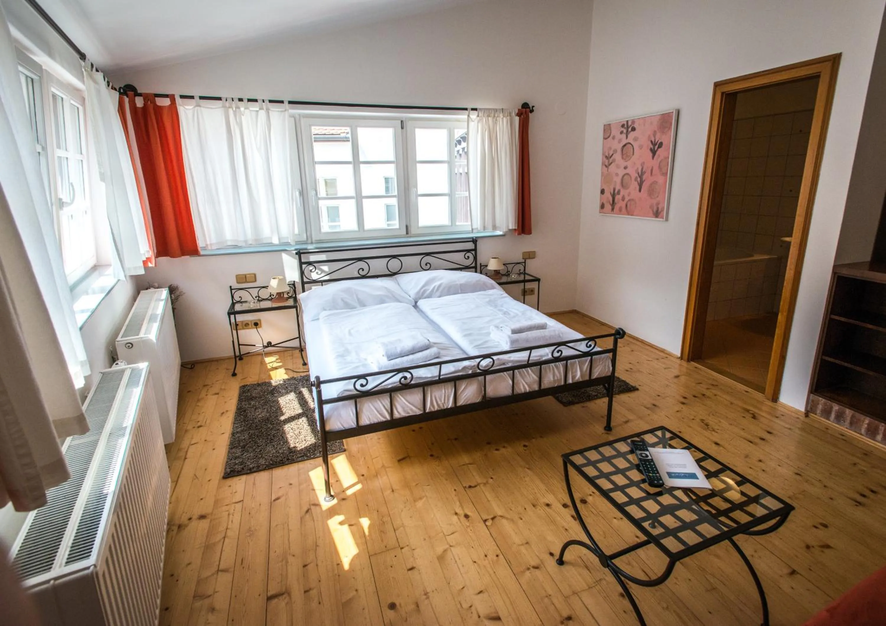 Bed in Hotel Leonardo