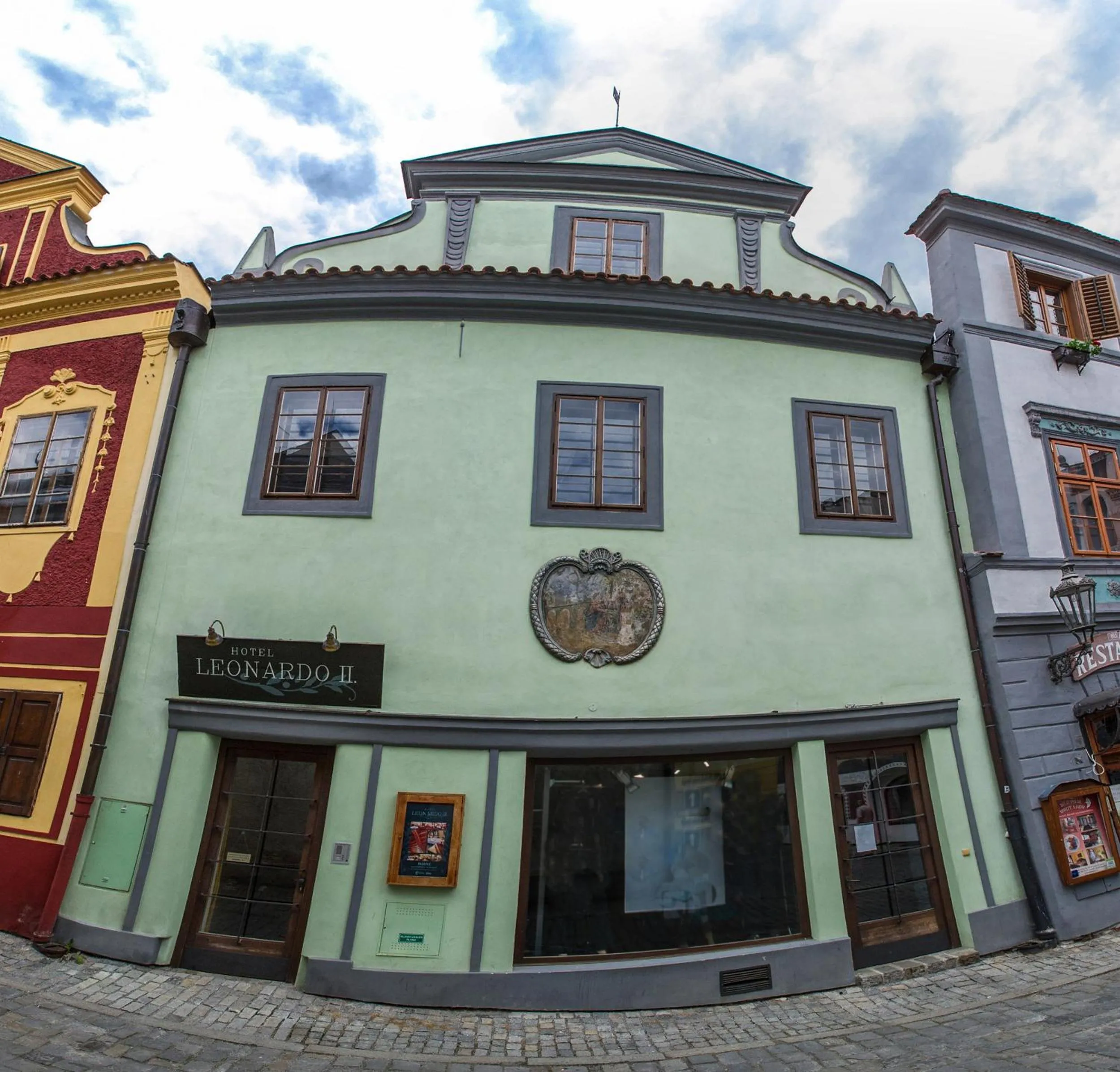 Facade/entrance in Hotel Leonardo