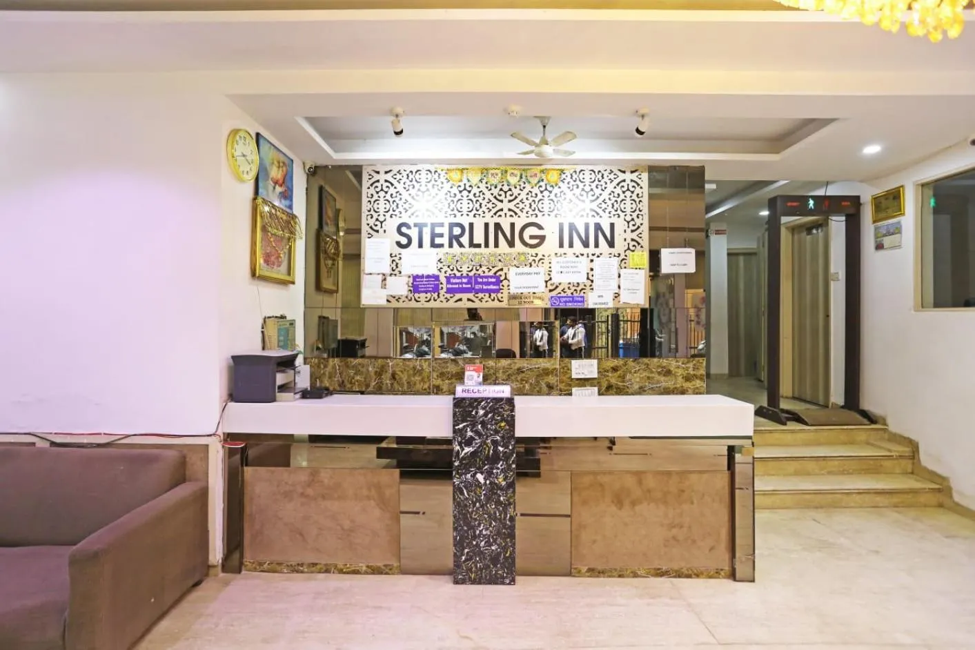 People in Hotel Sterling Inn, New Delhi