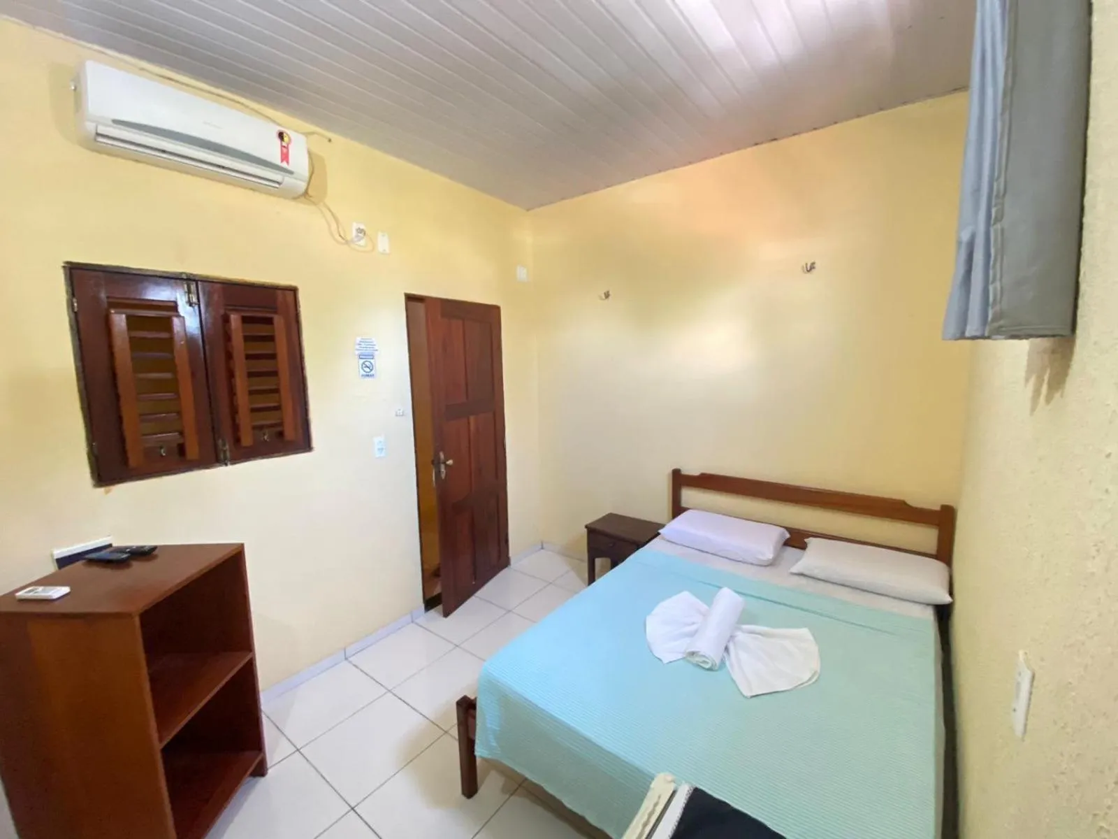 Bedroom, Bed in Pousada do Ary