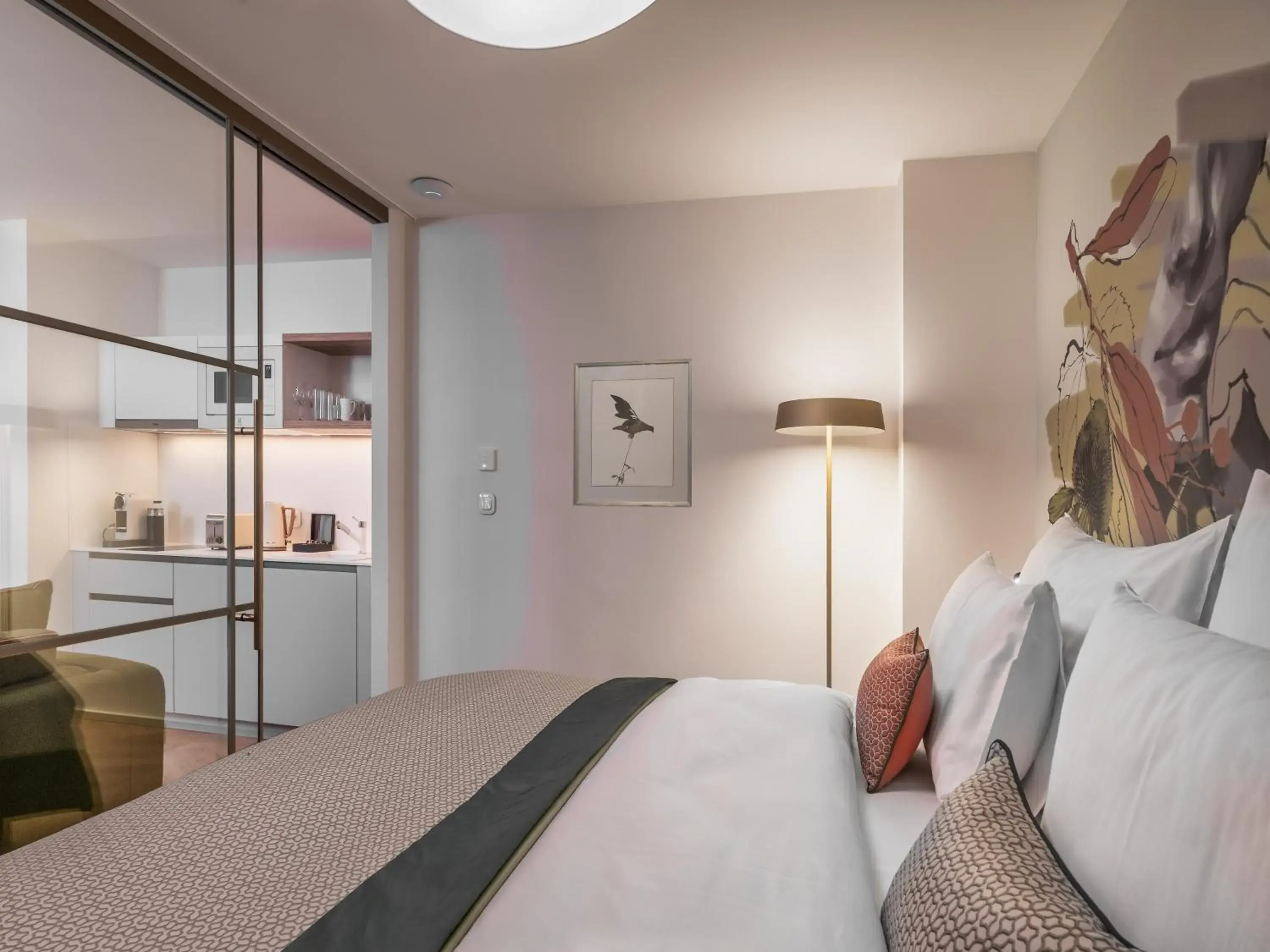Intimate One-Bedroom Apartment in The Botanist by Adrez Intimate One-Bedroom Apartment in The Botanist by Adrez